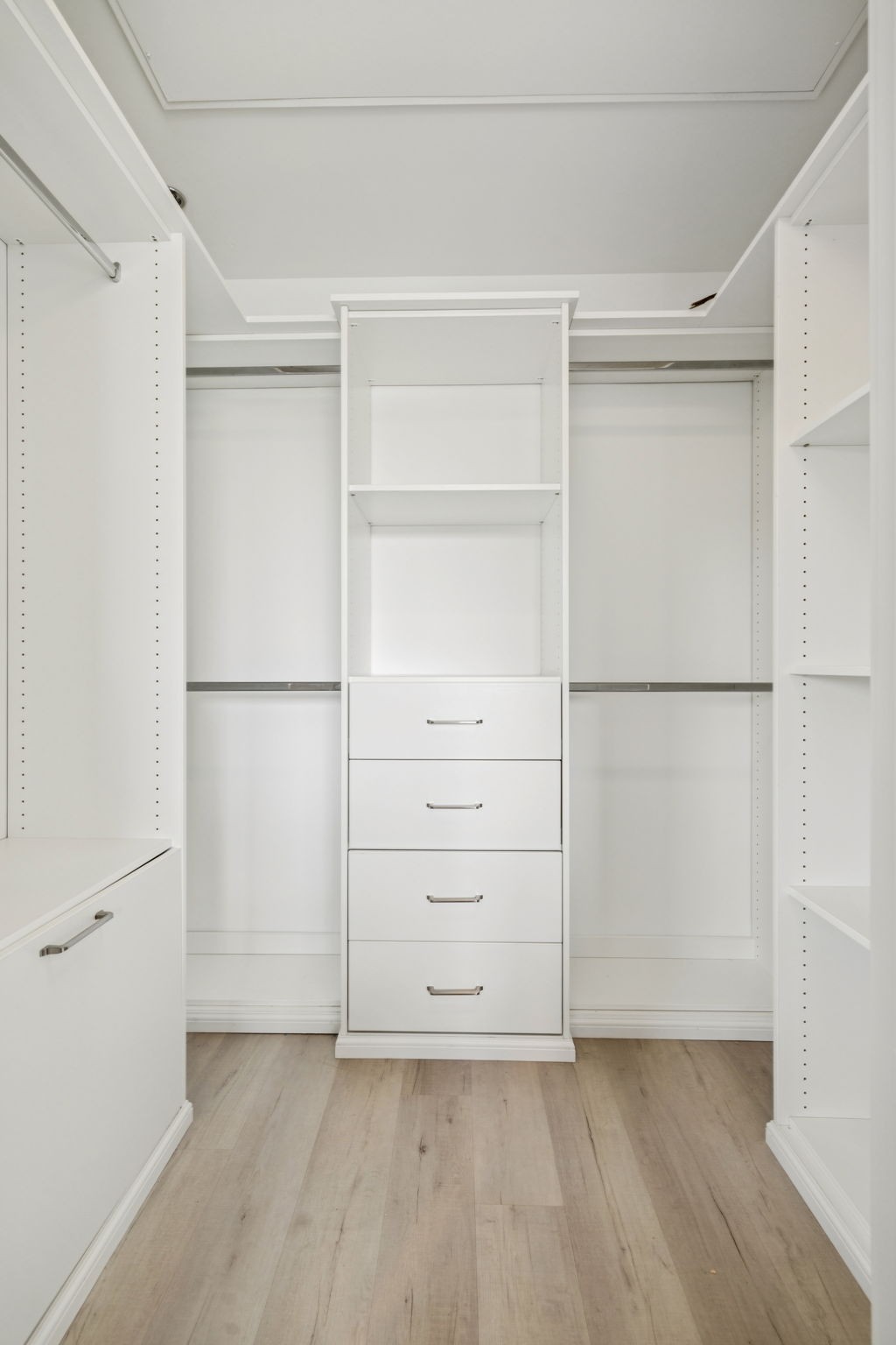 600 12th Ave, S Unit: 627