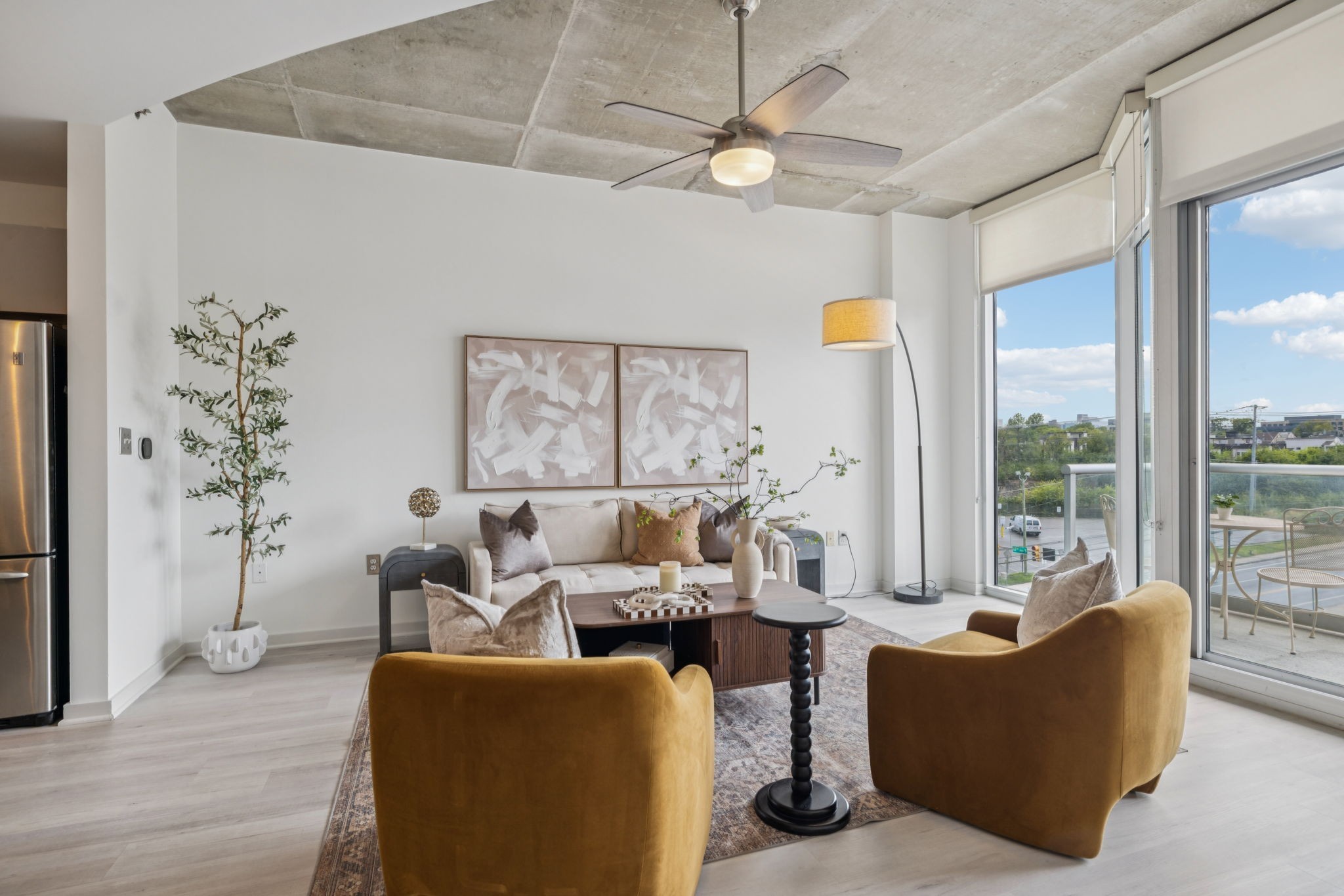 600 12th Ave, S Unit: 627