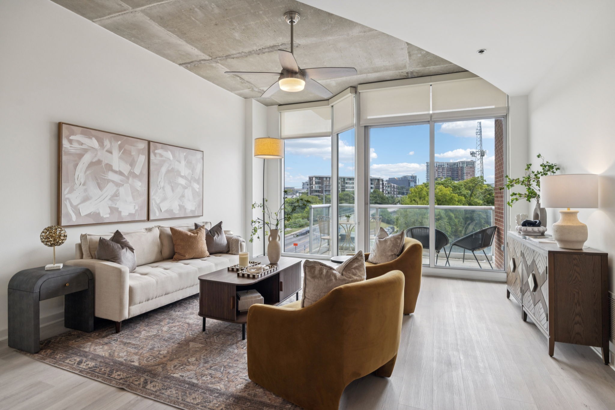 600 12th Ave, S Unit: 627