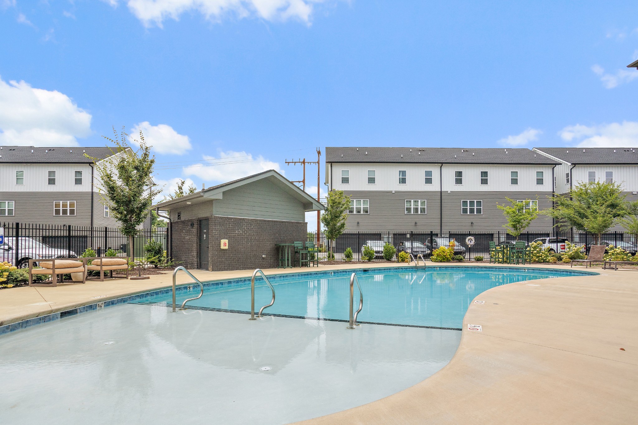 1540 Lebanon Pike Unit: 415