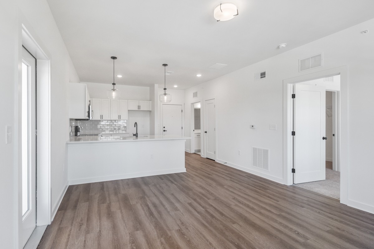 1540 Lebanon Pike Unit: 415