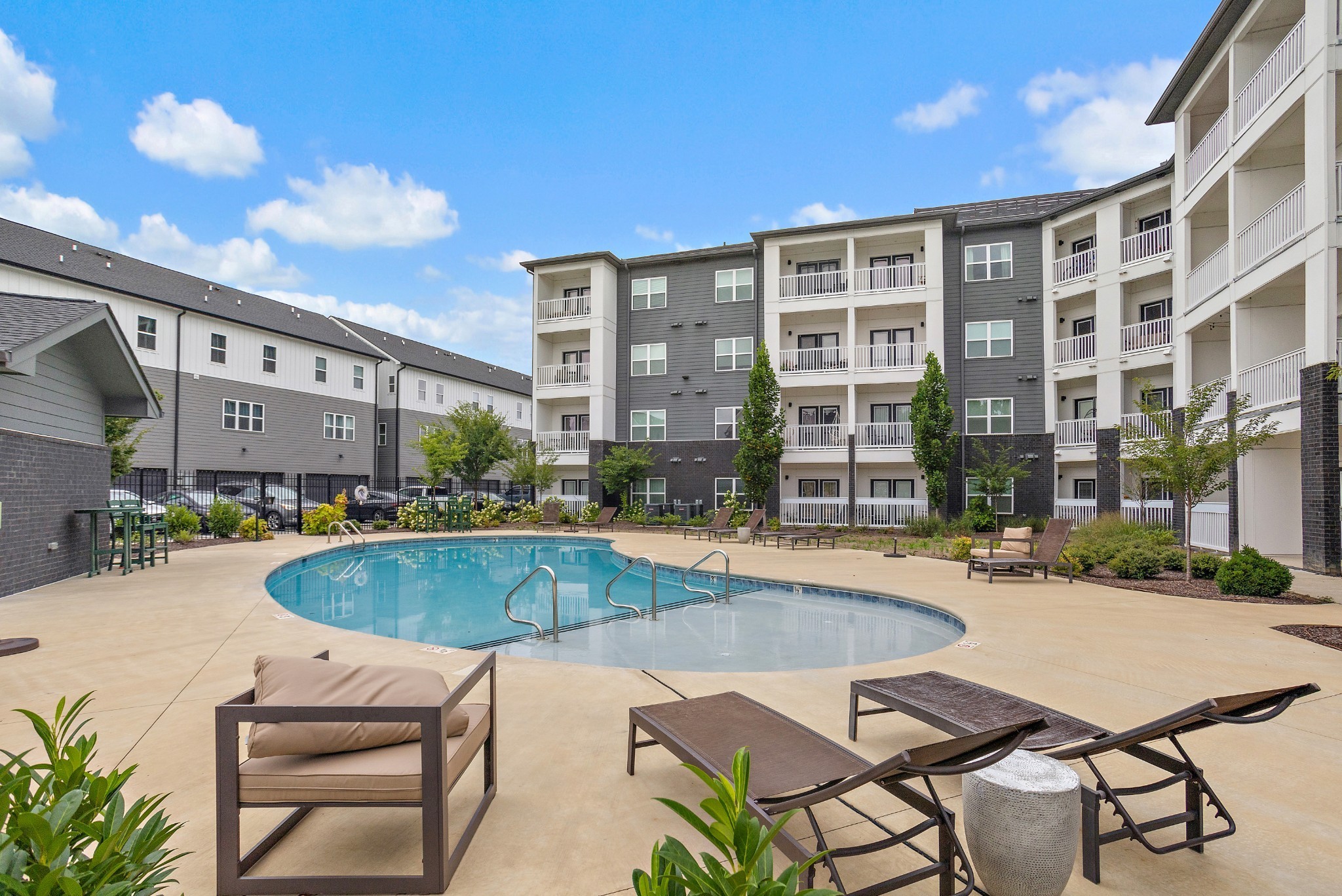 1540 Lebanon Pike Unit: 415