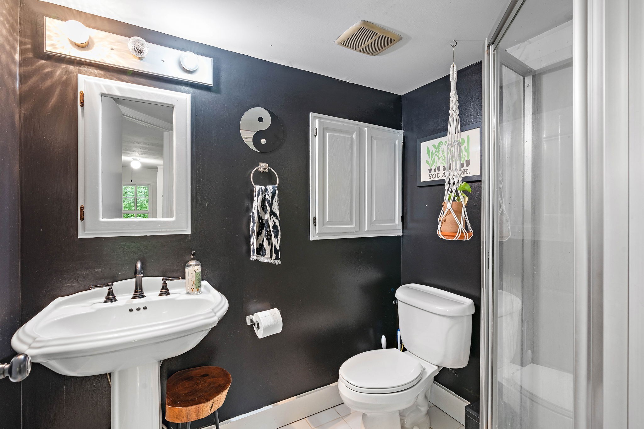 5169 Eatons Creek Rd