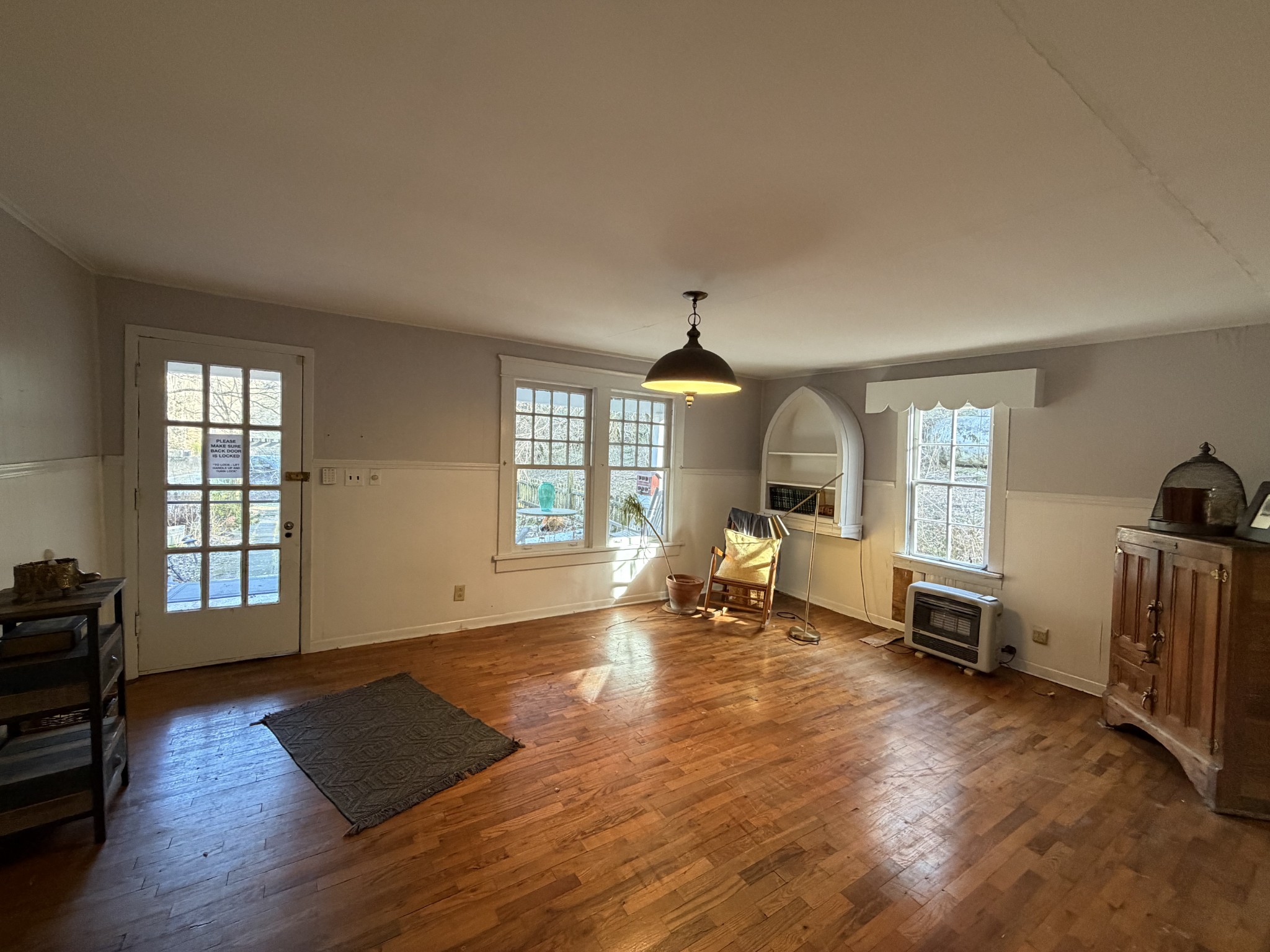 5169 Eatons Creek Rd