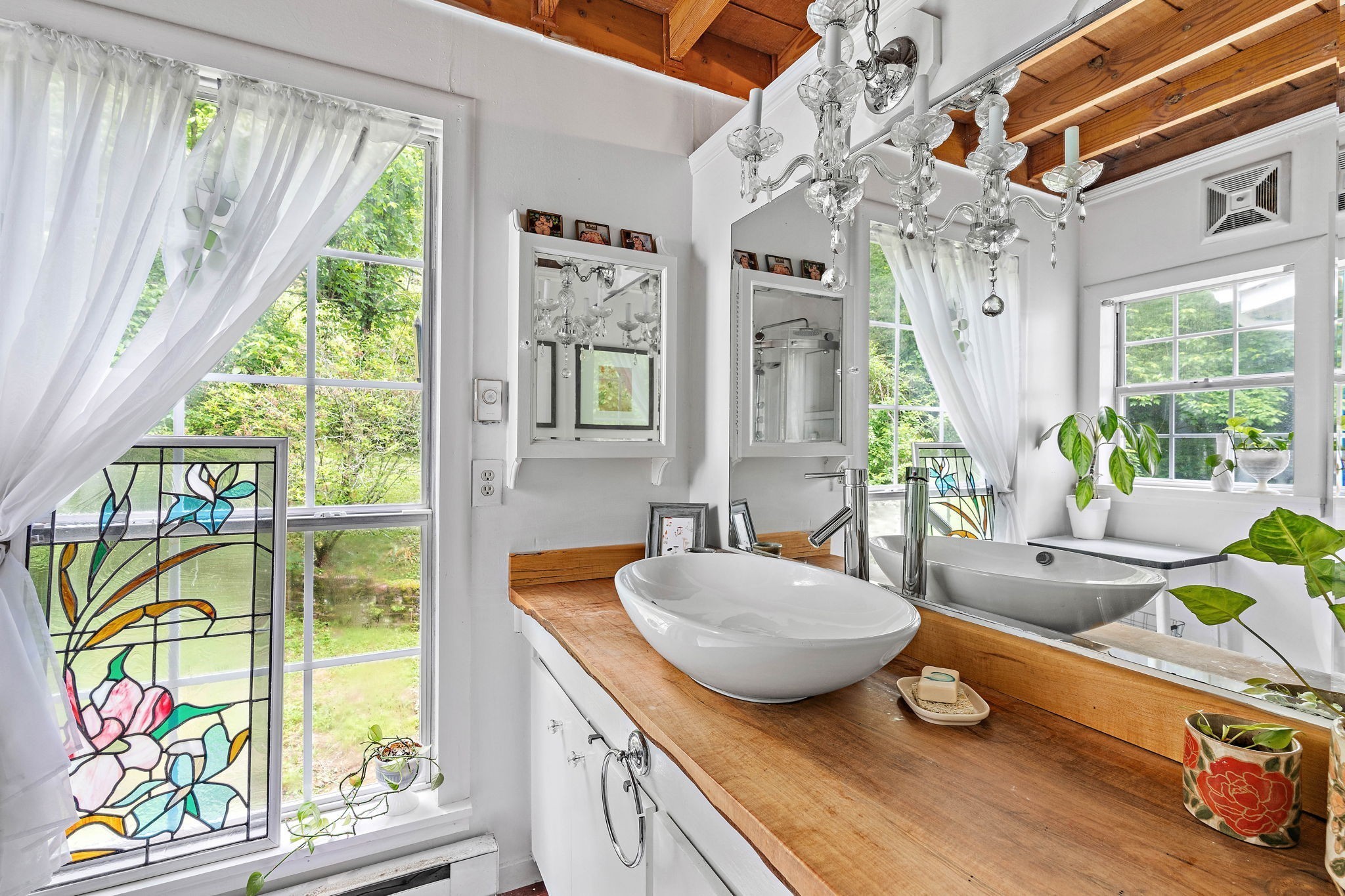 5169 Eatons Creek Rd