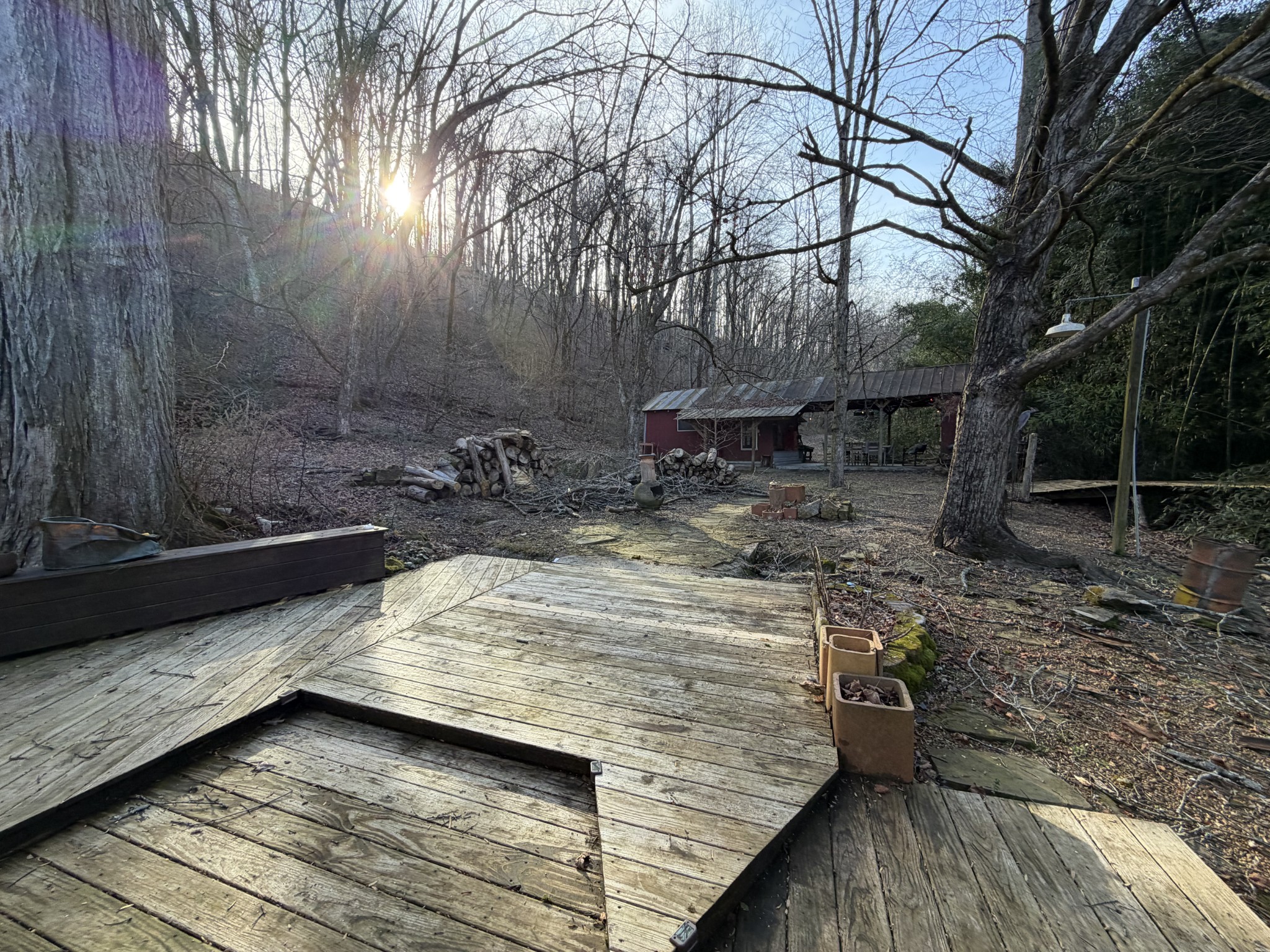 5169 Eatons Creek Rd