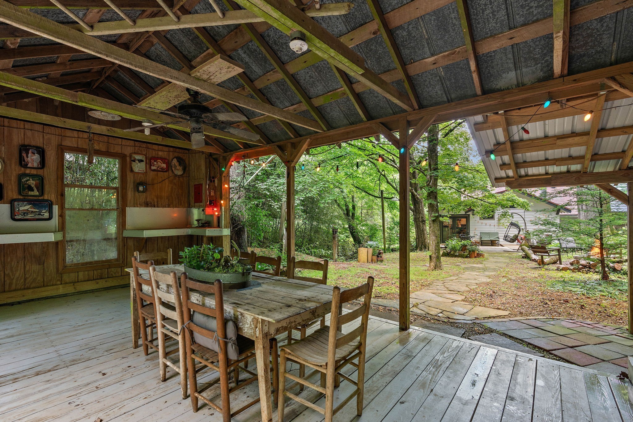 5169 Eatons Creek Rd