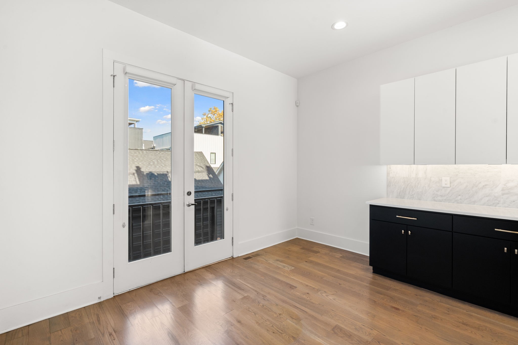 1213 10th Ave, N Unit: 6