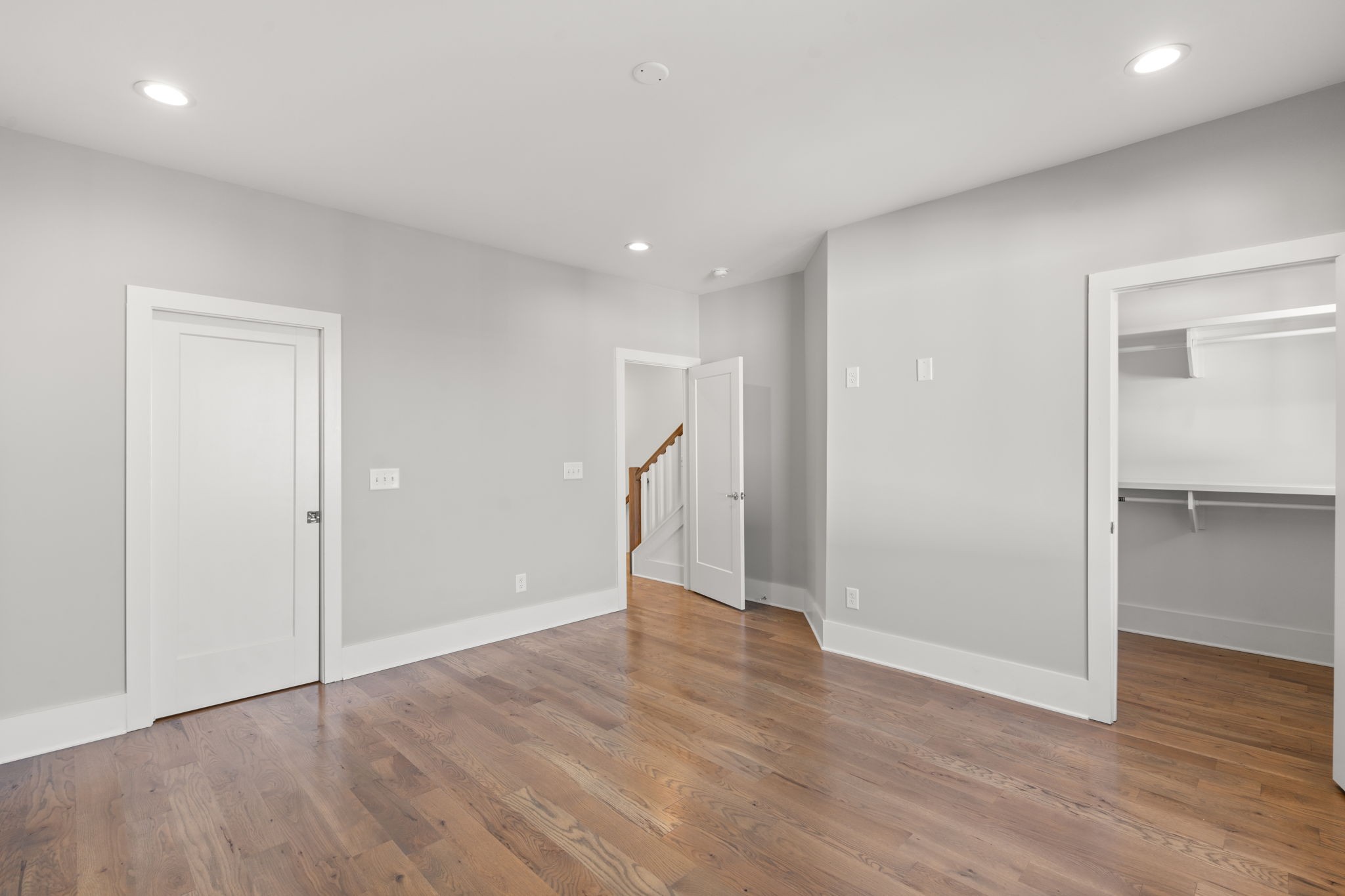 1213 10th Ave, N Unit: 6