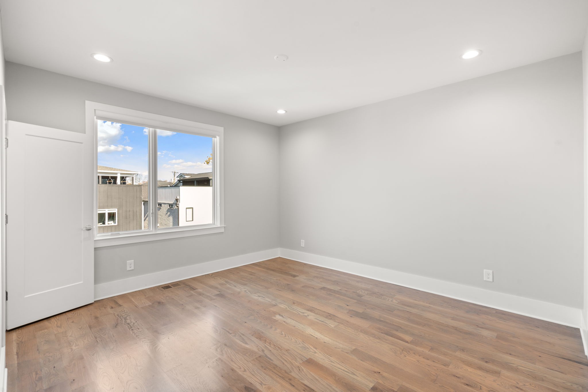 1213 10th Ave, N Unit: 6