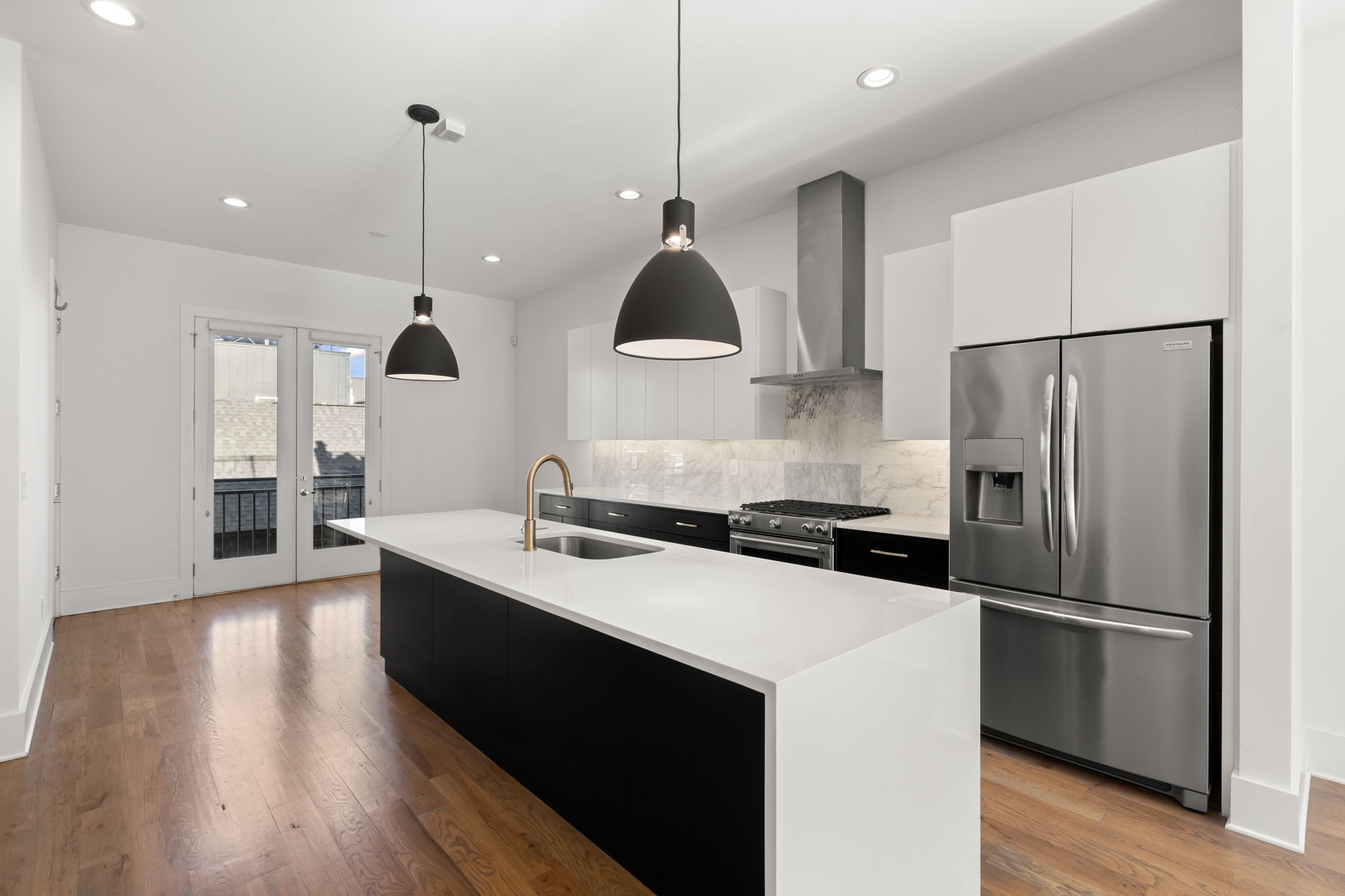 1213 10th Ave, N Unit: 6