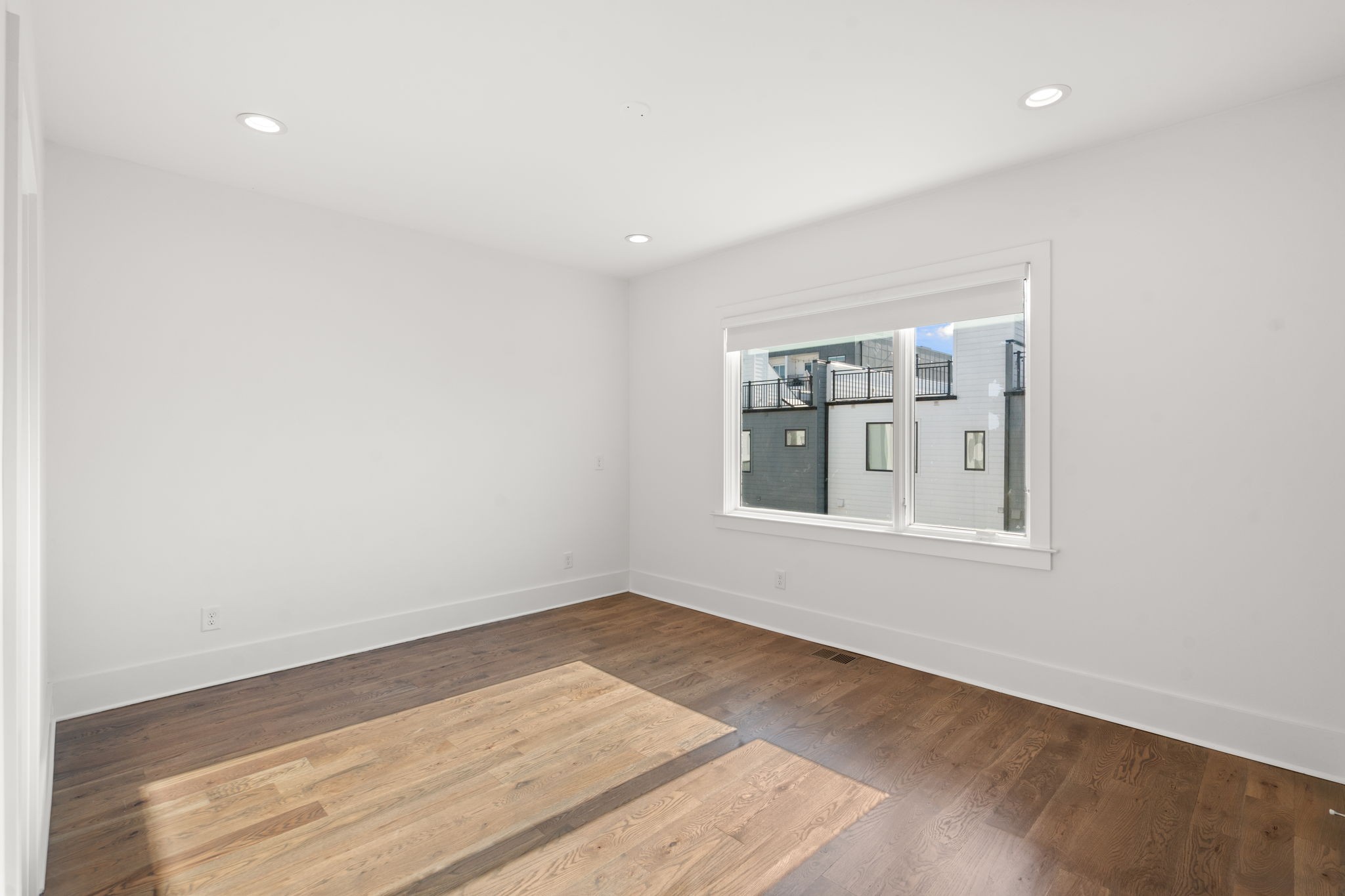 1213 10th Ave, N Unit: 6