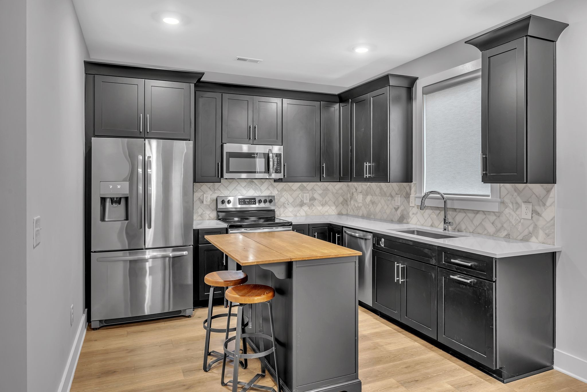 801 Cherokee Ave Unit: 10