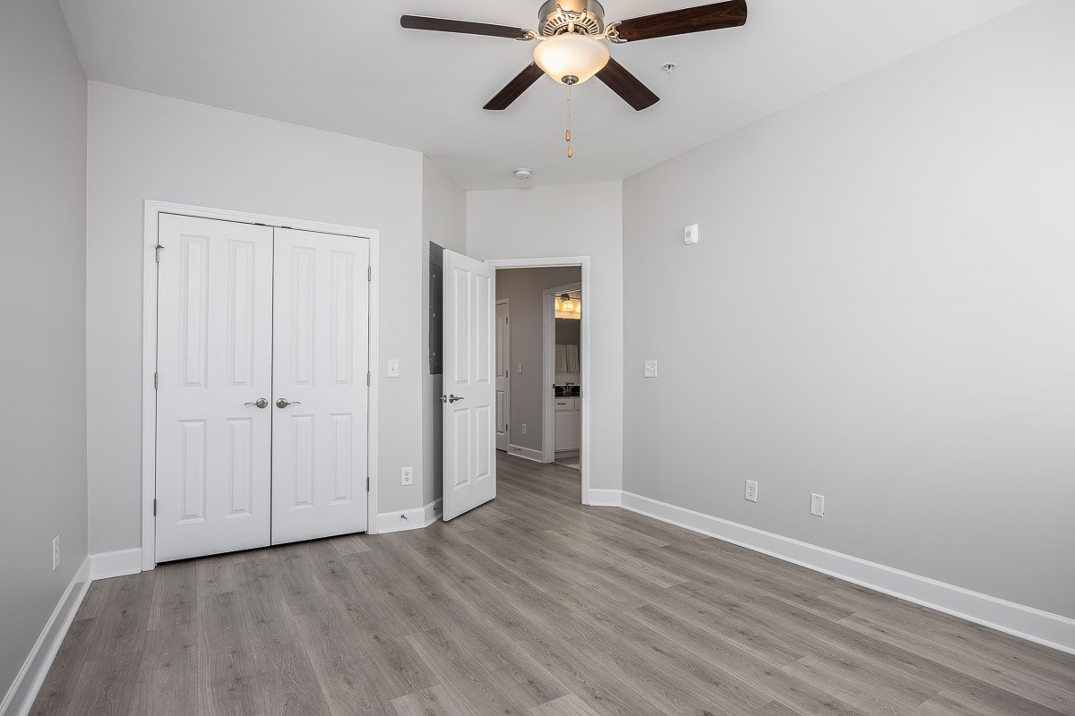 8086 Berry Farms Xing Unit: 240