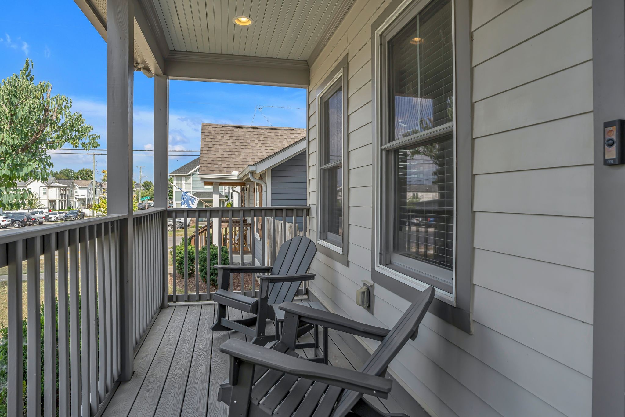 6016B California Ave