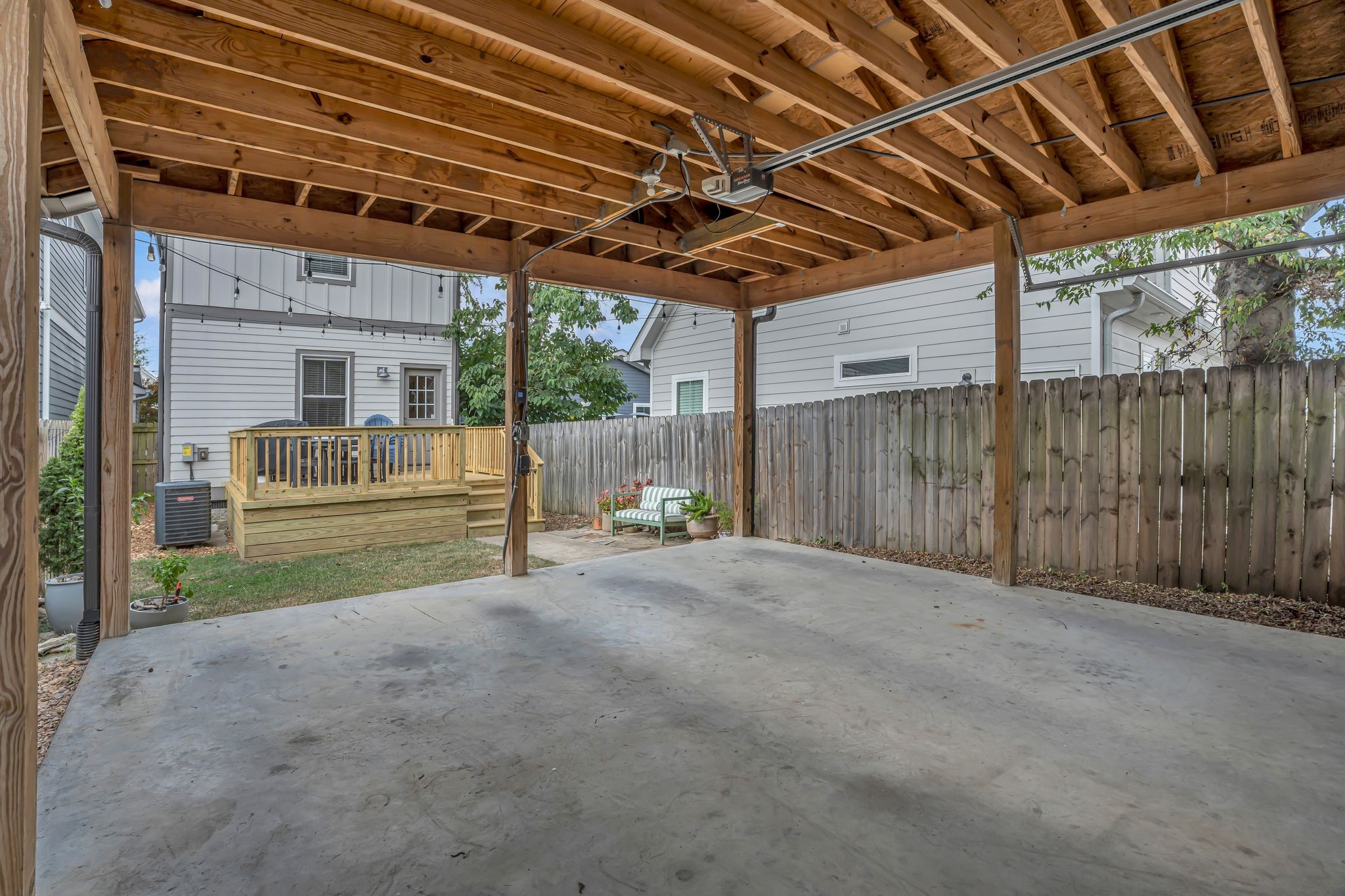 6016B California Ave