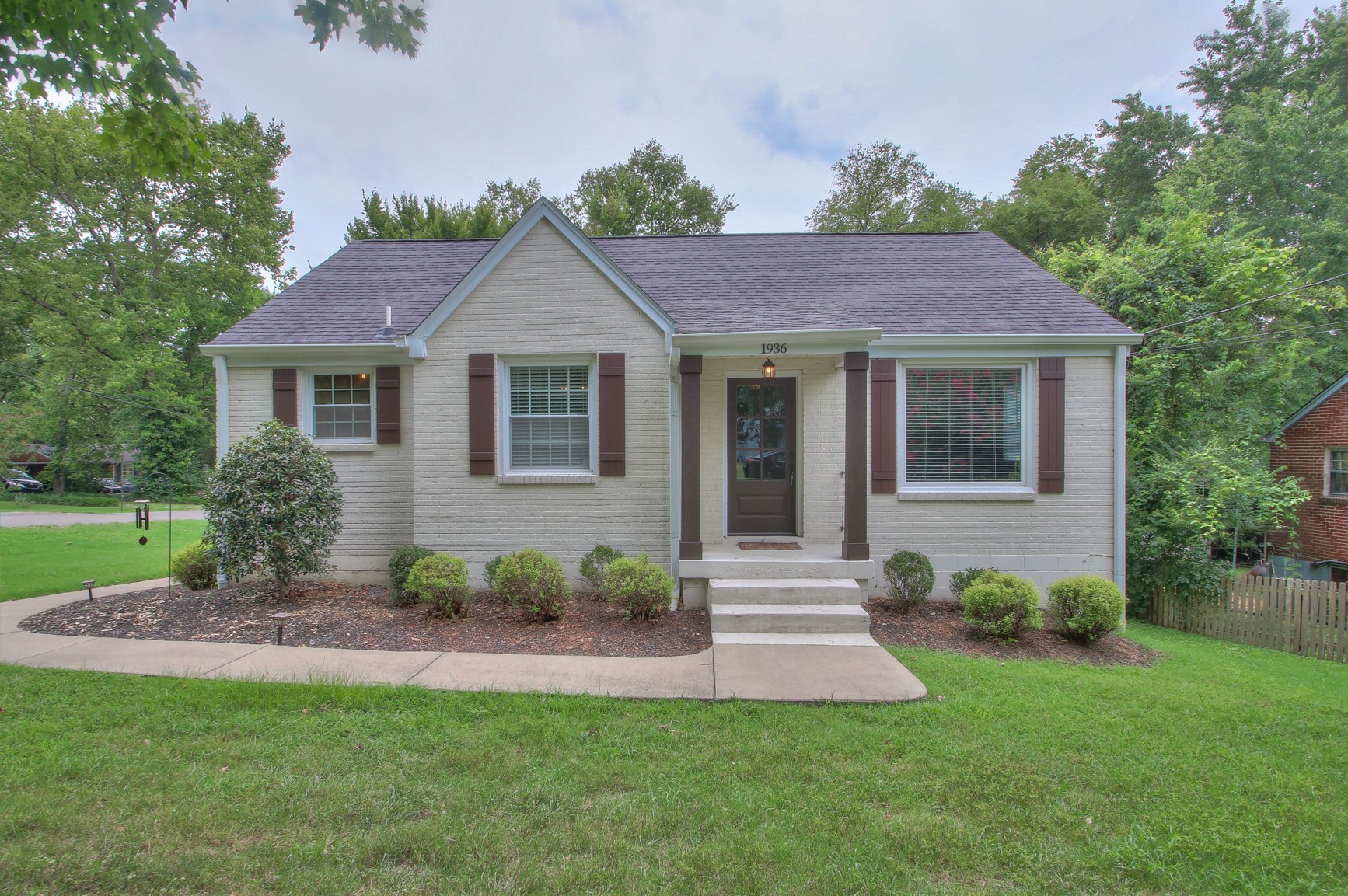 1936 Moran Ave
