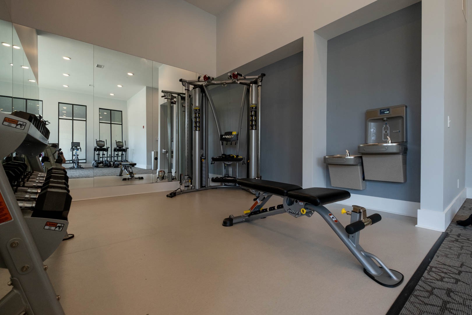 1041 E Trinity Ln Unit: 213