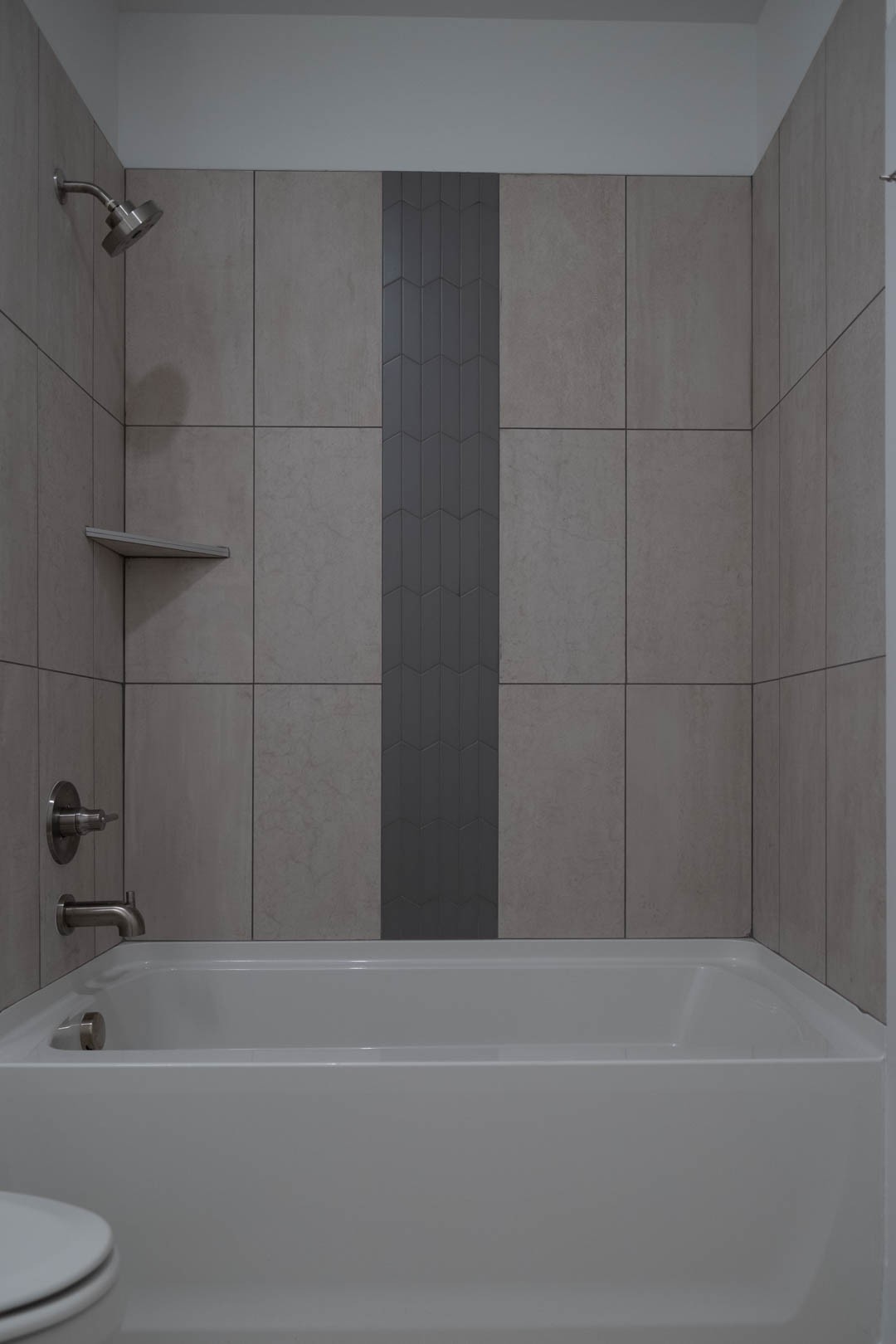 1041 E Trinity Ln Unit: 213