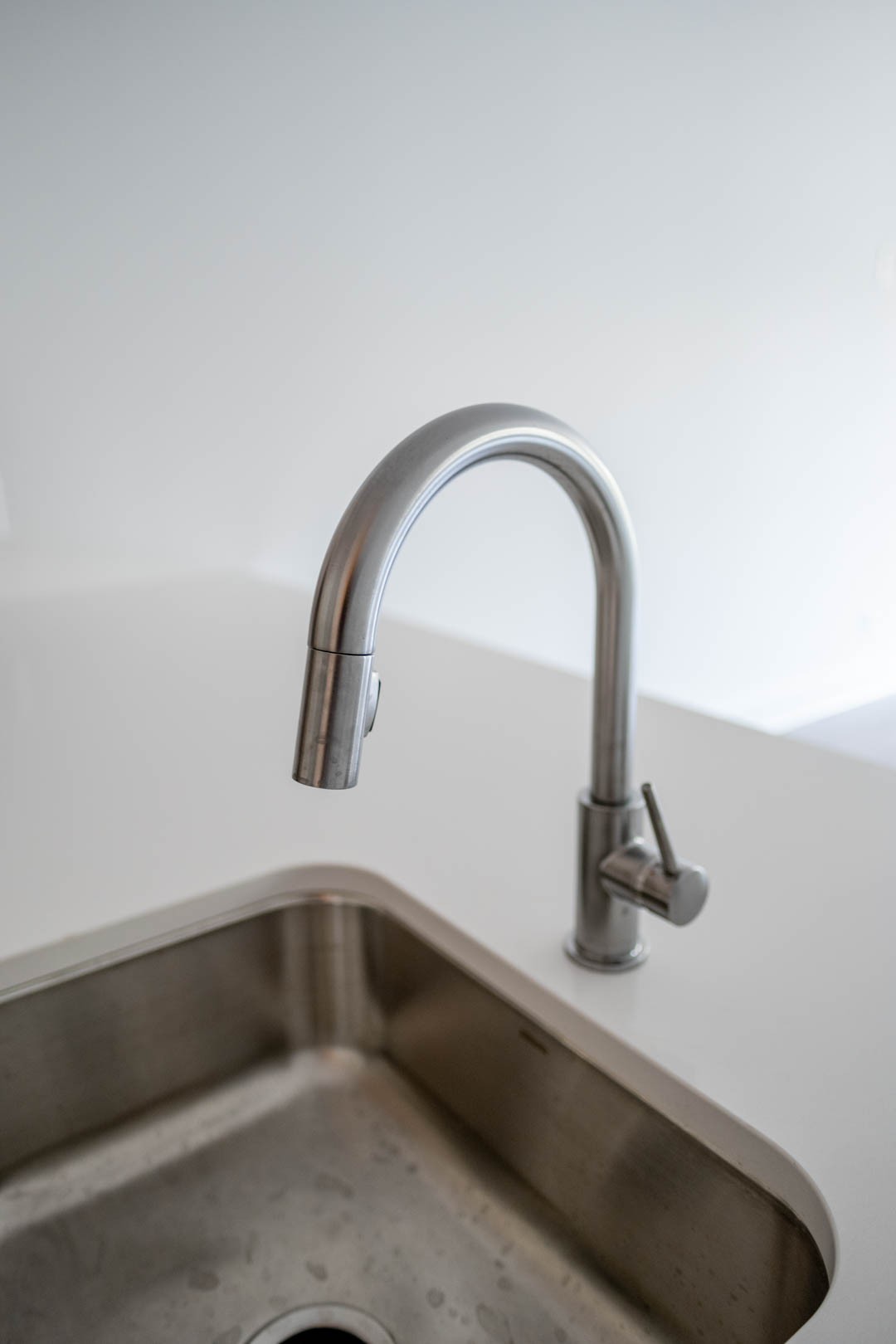 1041 E Trinity Ln Unit: 213