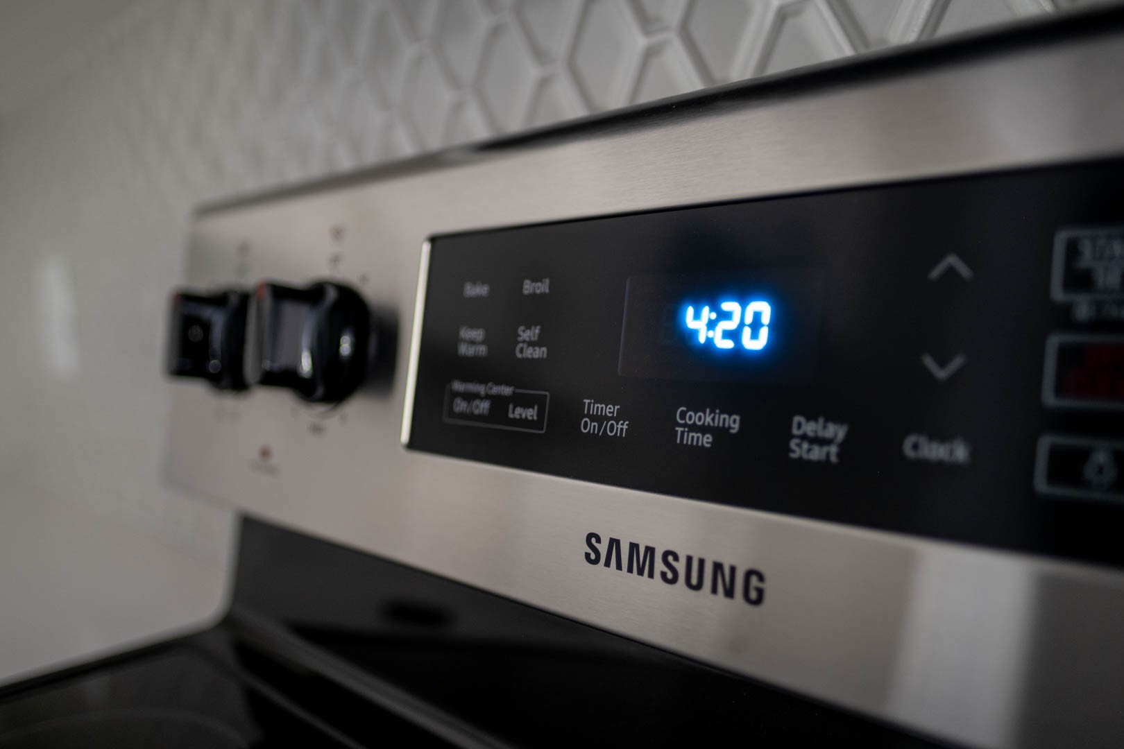 1041 E Trinity Ln Unit: 213