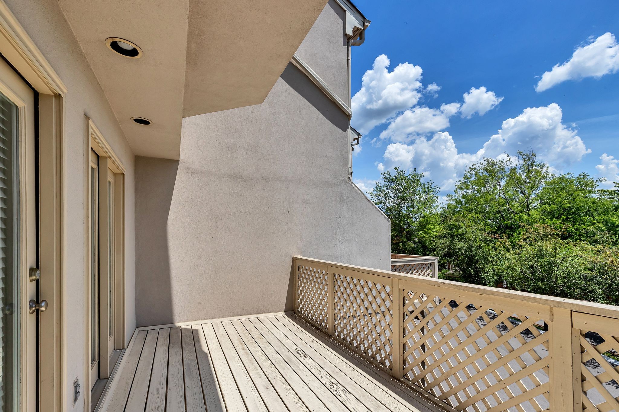 102 Forest Place Cir