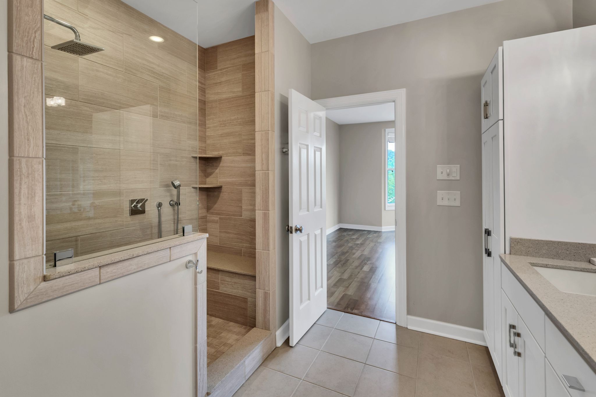 102 Forest Place Cir