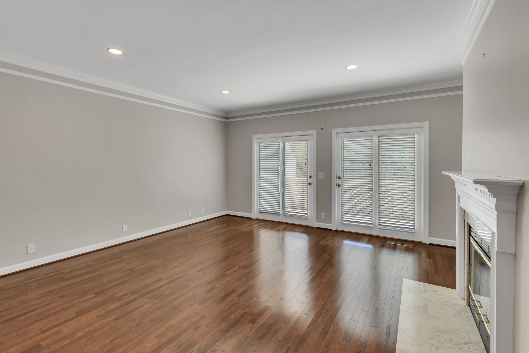 102 Forest Place Cir