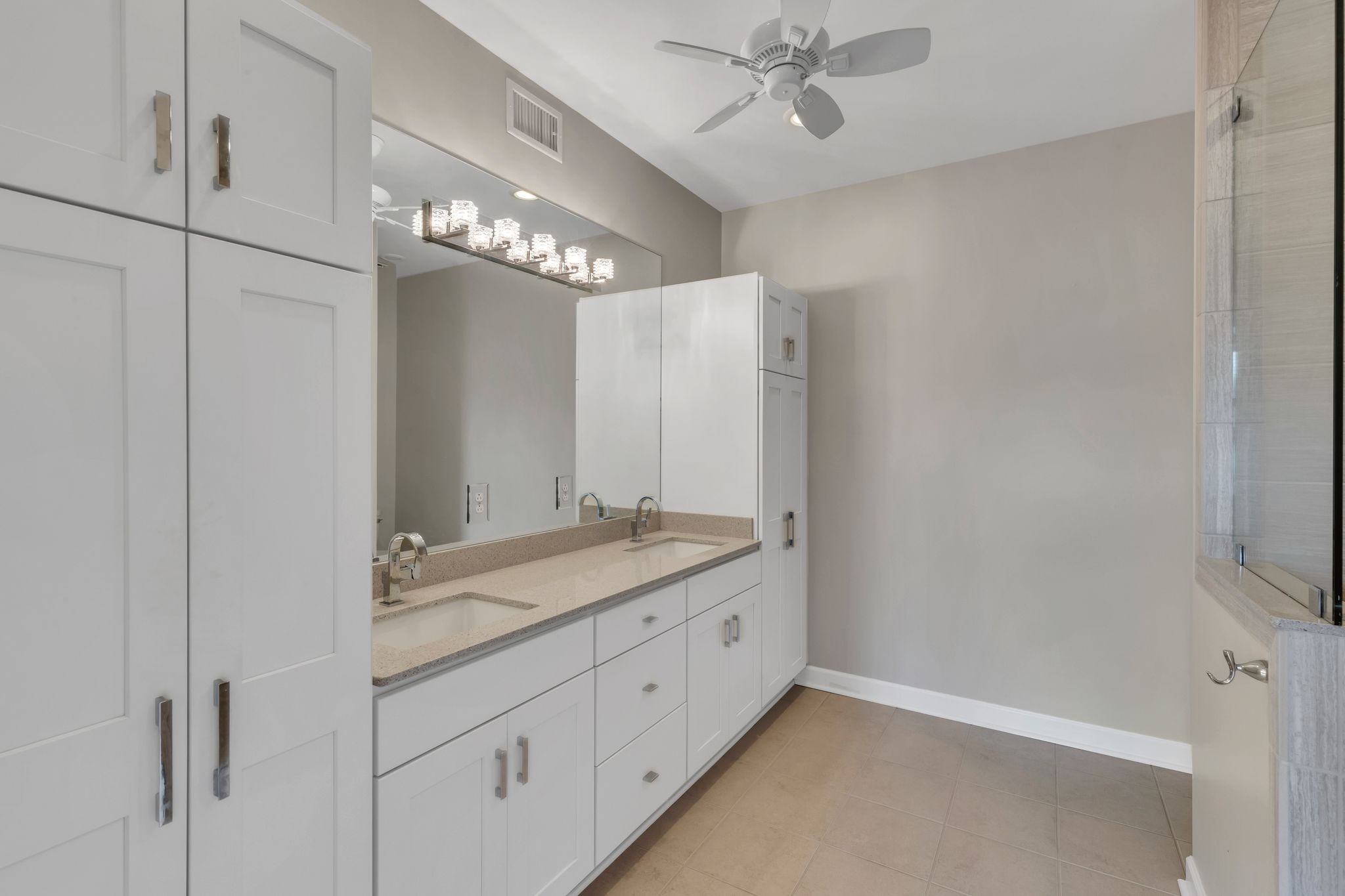 102 Forest Place Cir