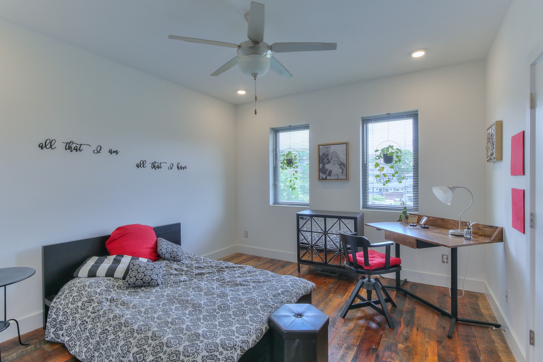 1225 4th Ave, S Unit: 211