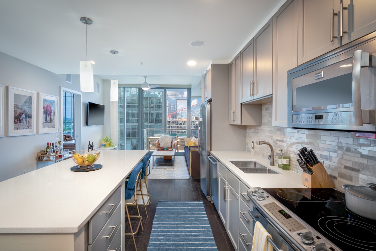 1212 Laurel St Unit: 1406