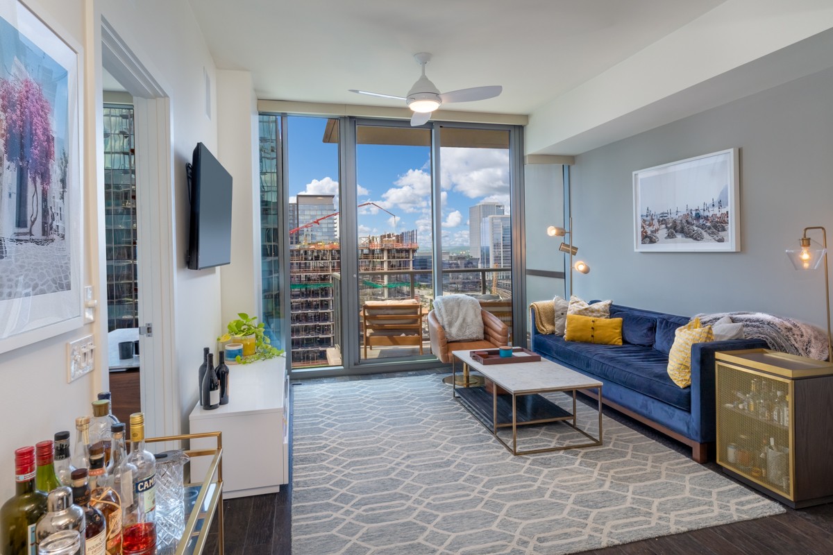 1212 Laurel St Unit: 1406