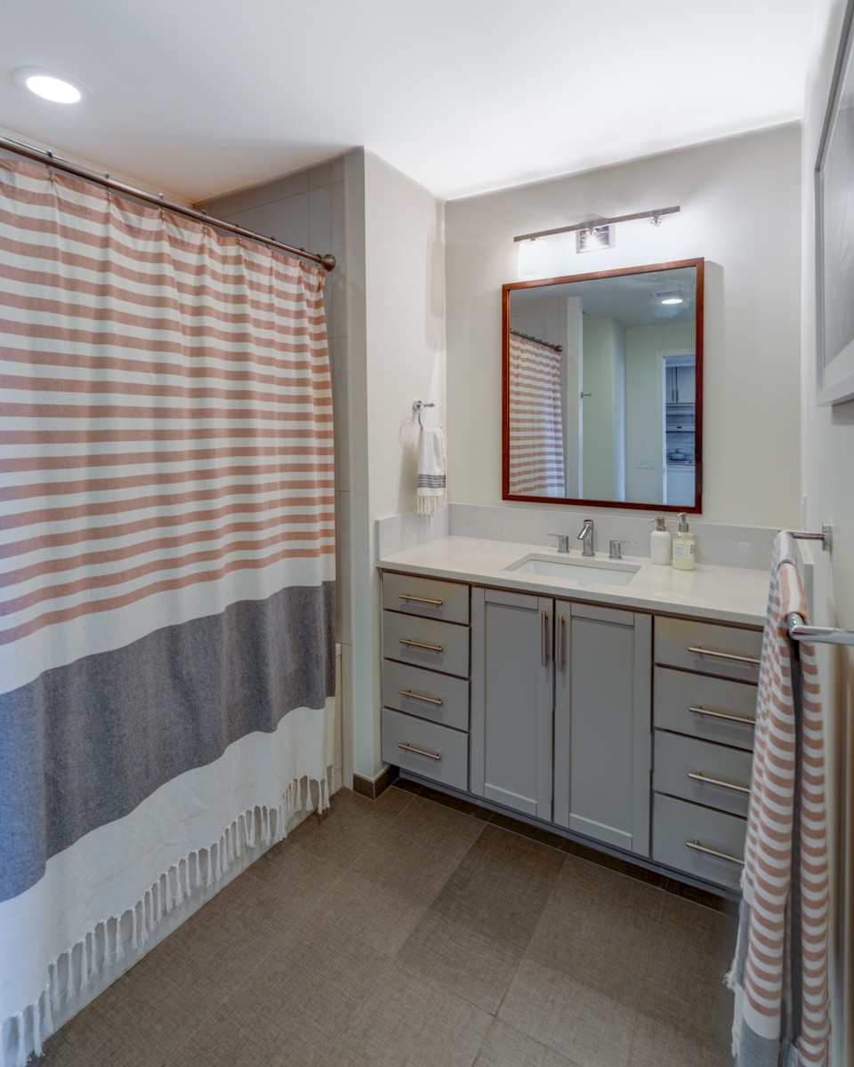 1212 Laurel St Unit: 1406