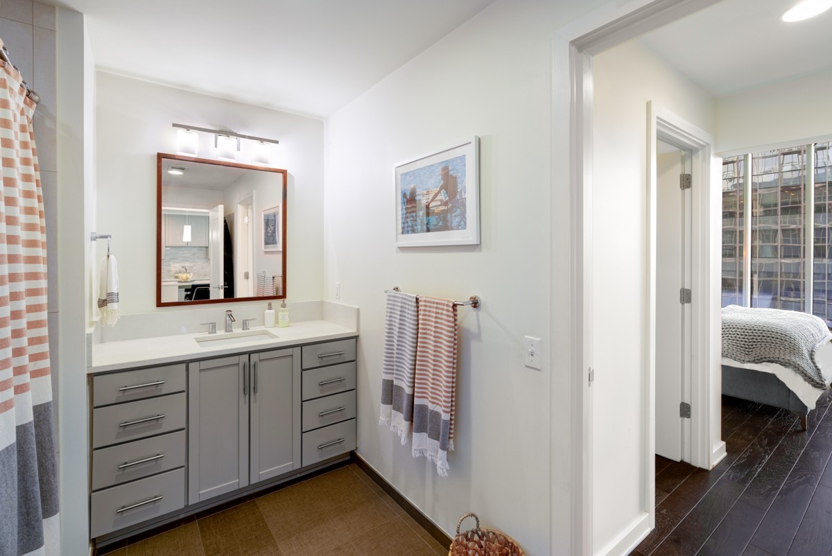 1212 Laurel St Unit: 1406