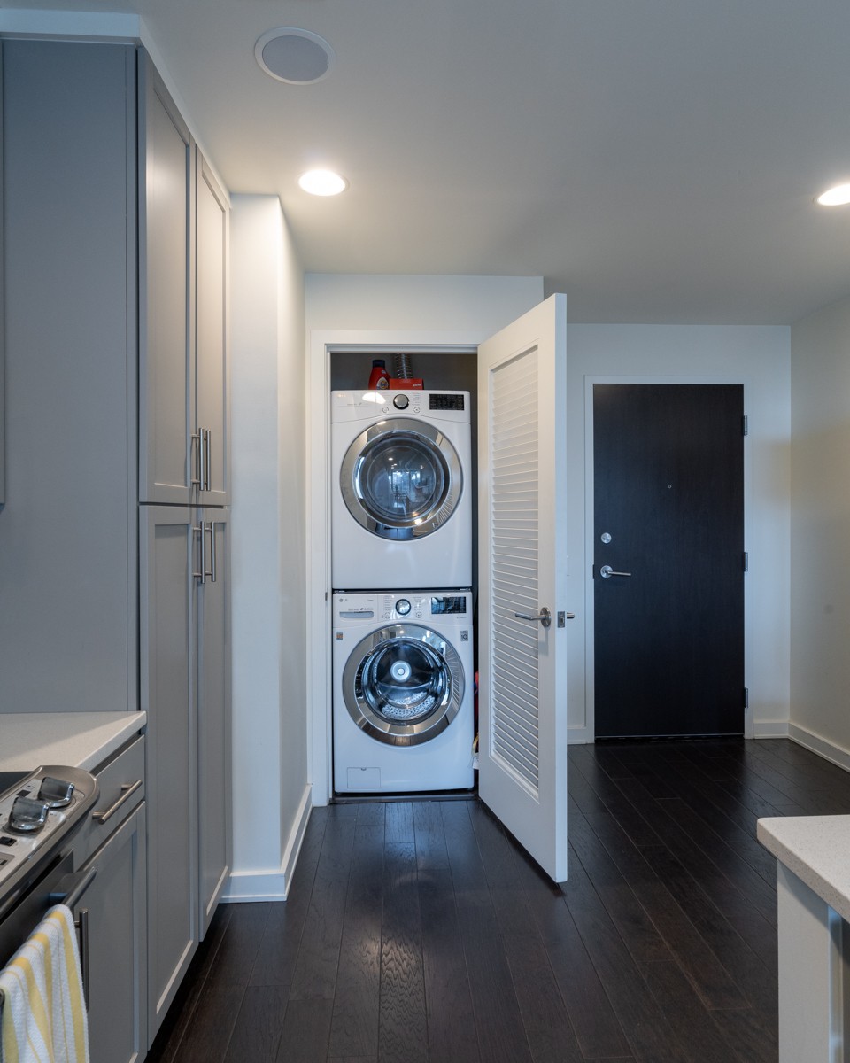 1212 Laurel St Unit: 1406