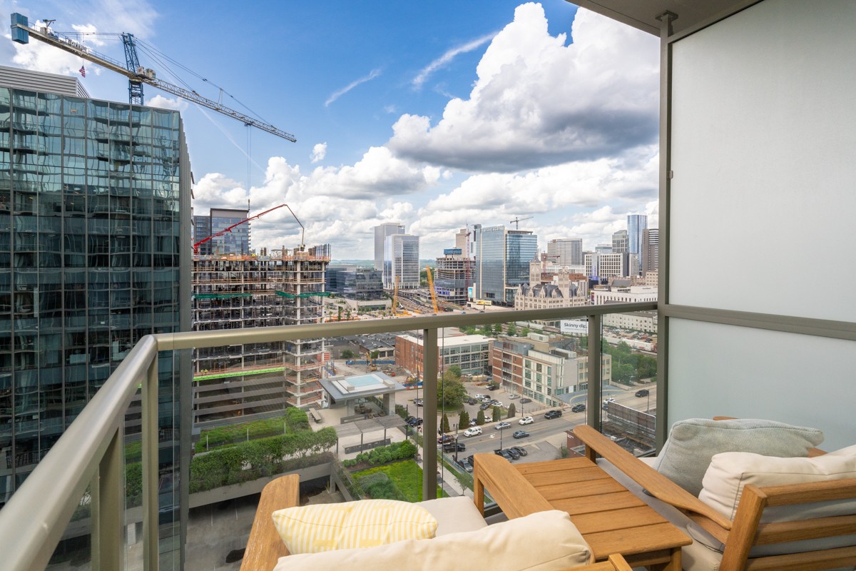 1212 Laurel St Unit: 1406