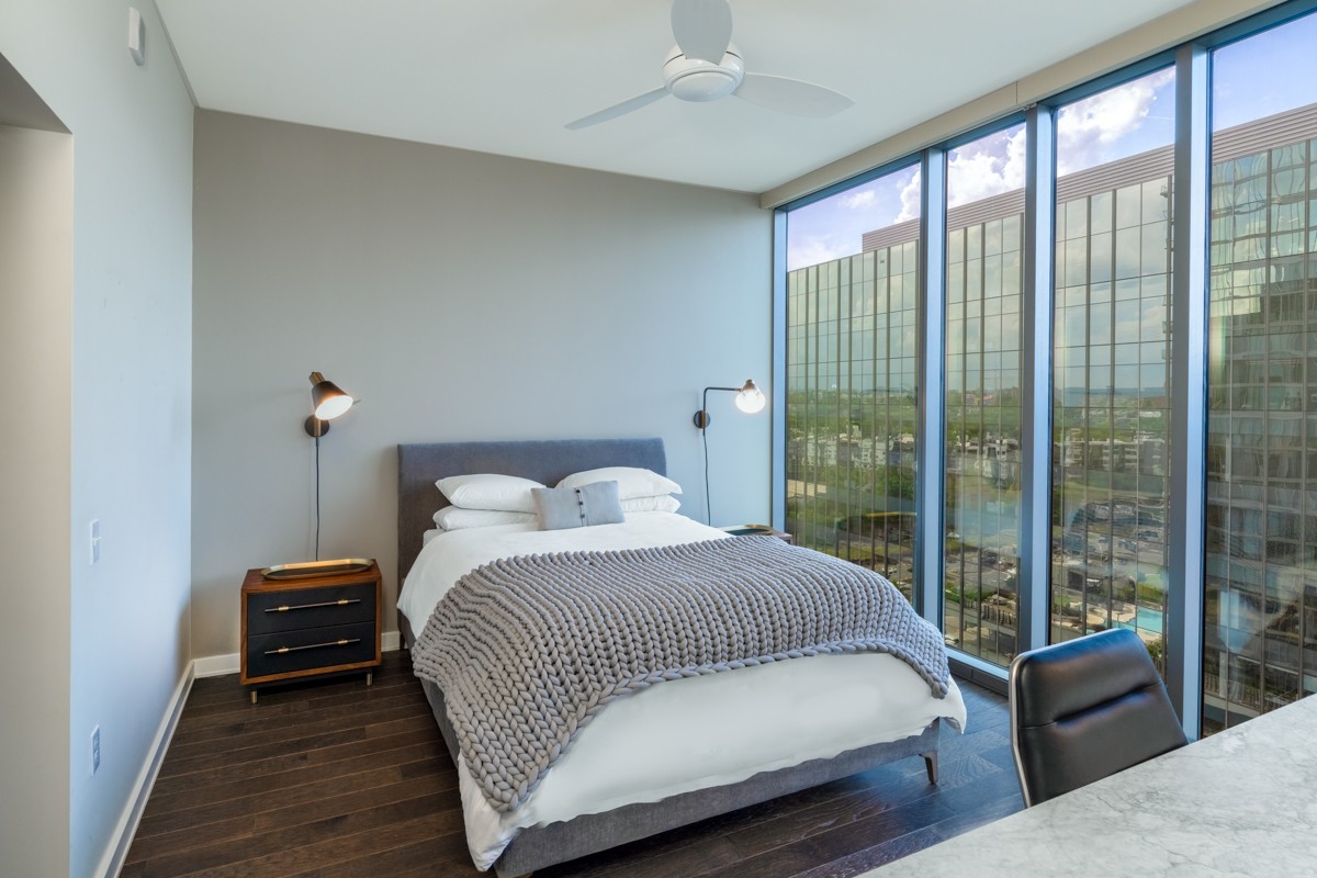 1212 Laurel St Unit: 1406