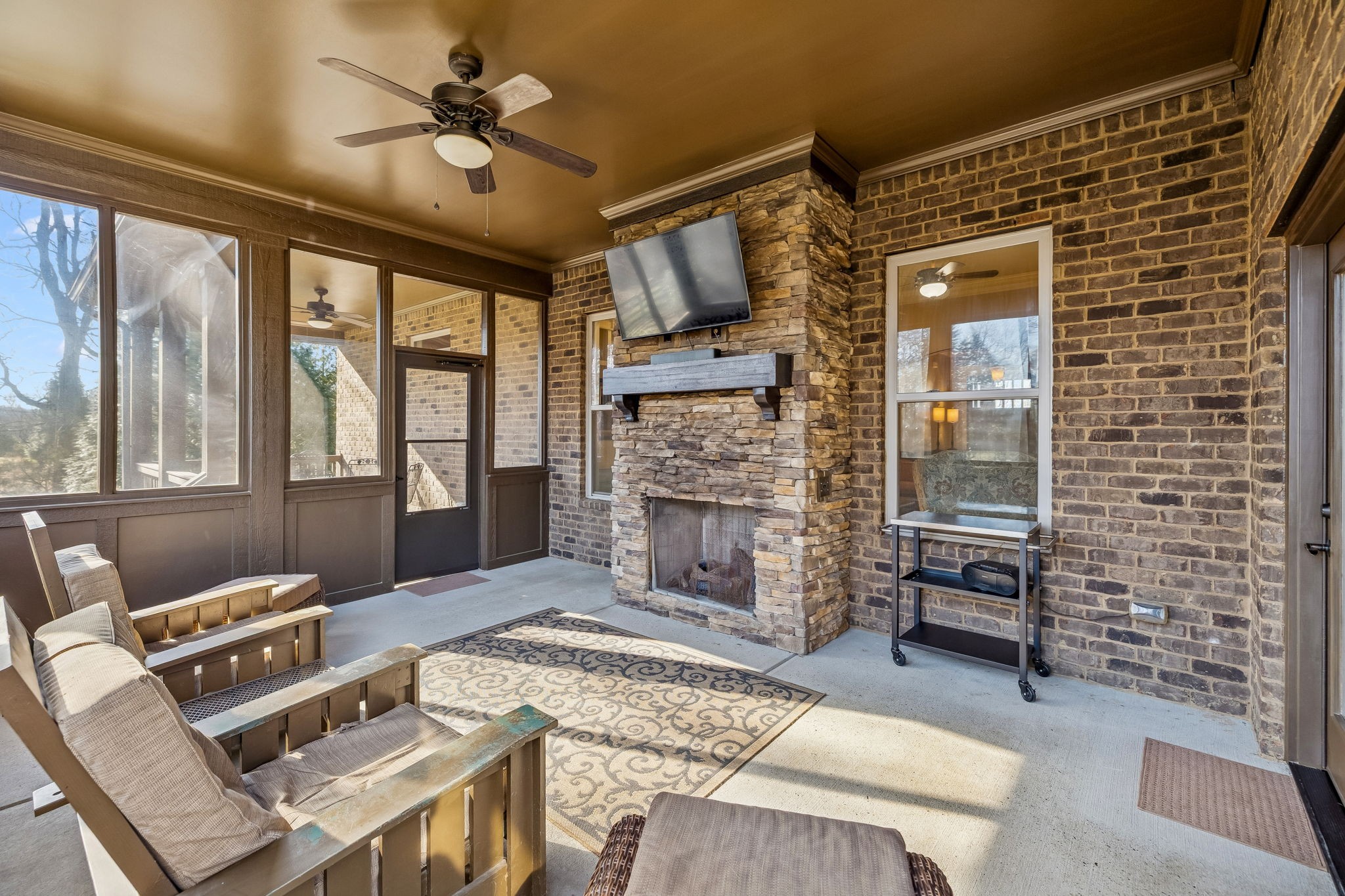 4308 Gallant Ridge Dr