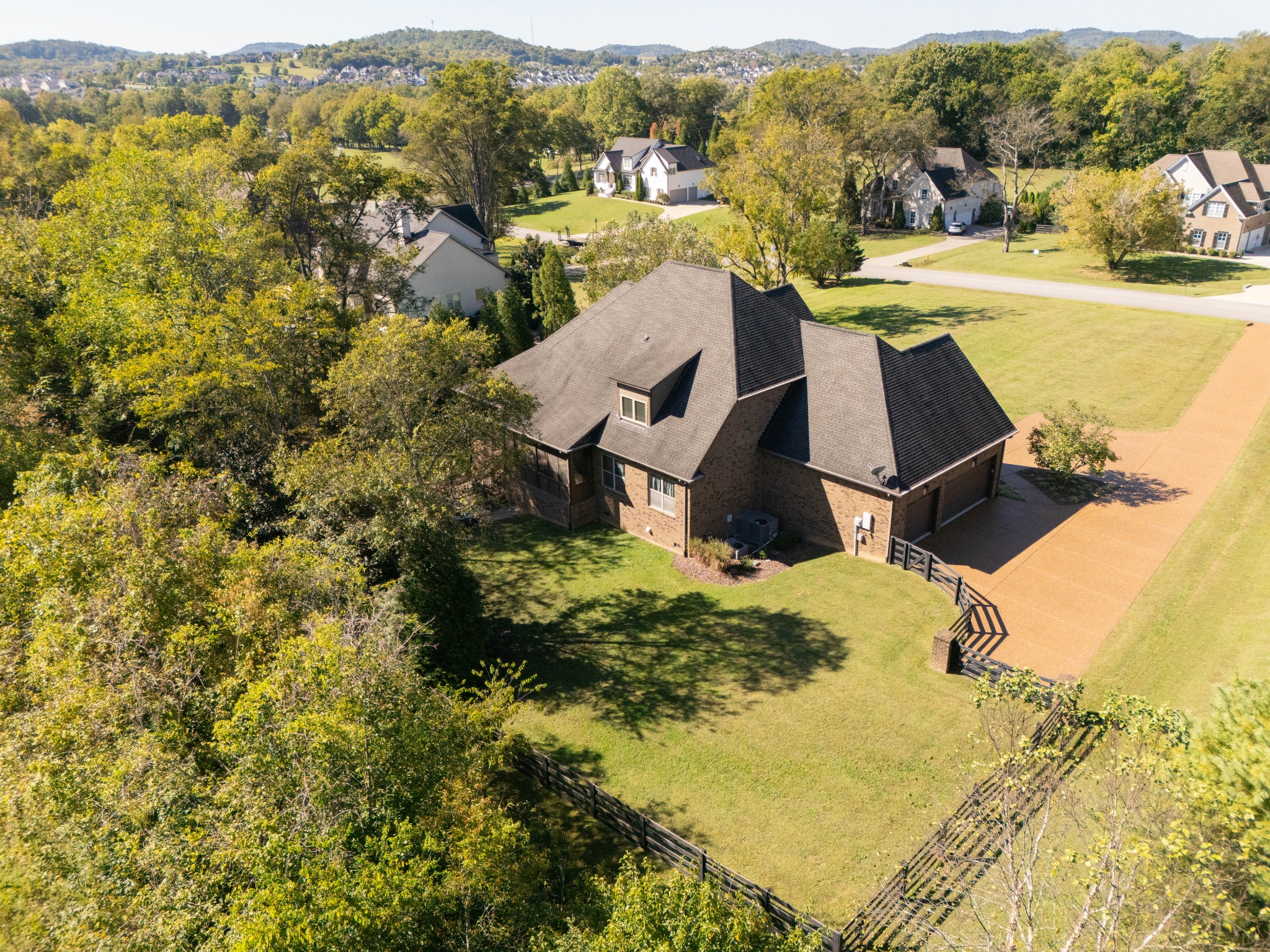 4308 Gallant Ridge Dr