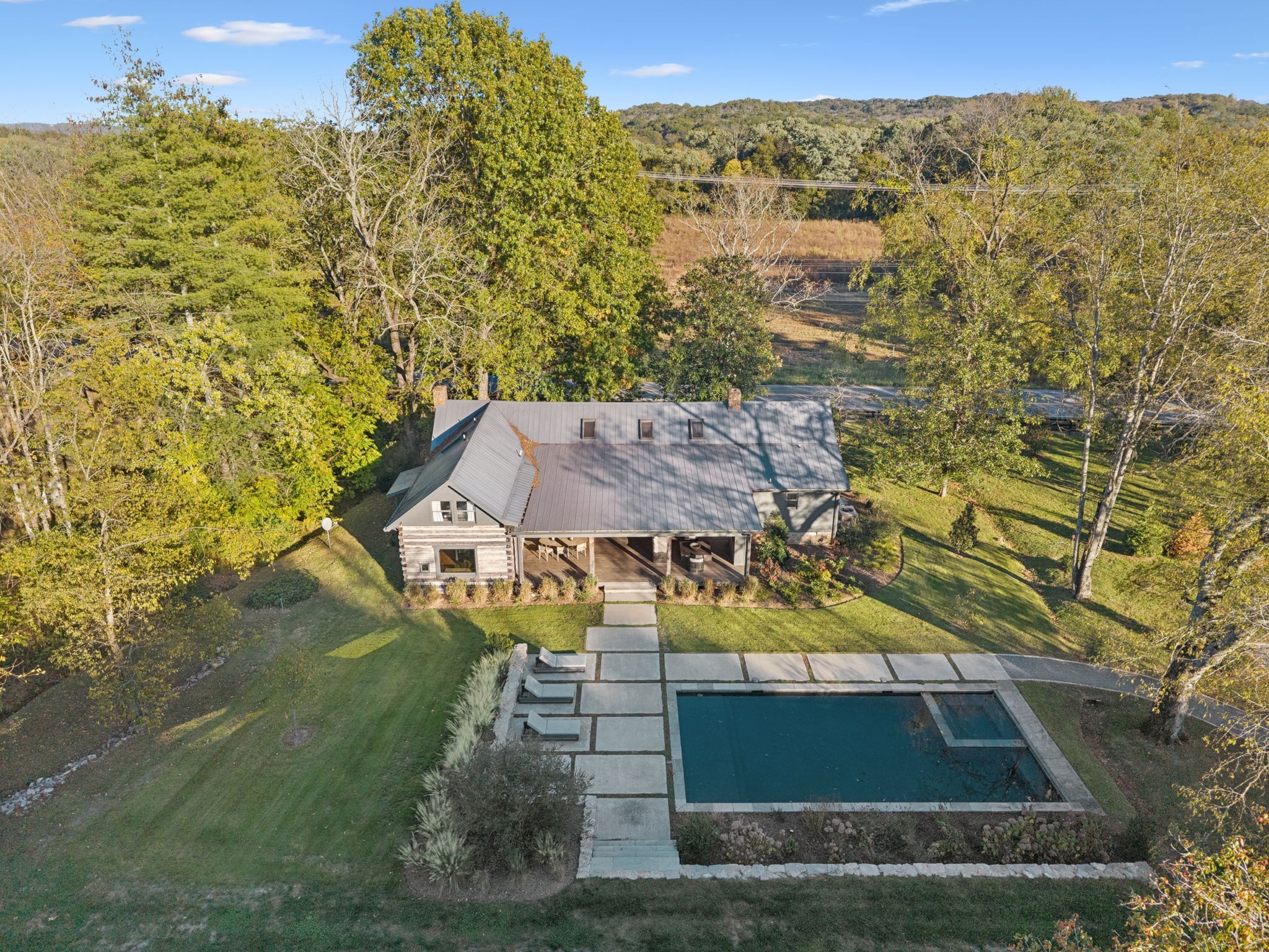 2060 Old Hillsboro Rd