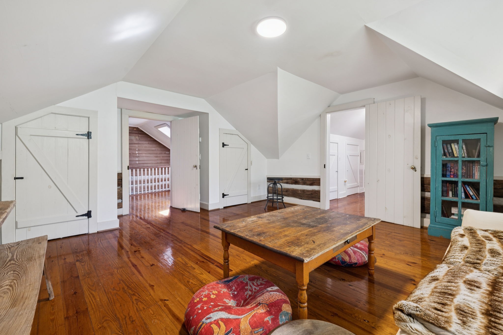 2060 Old Hillsboro Rd