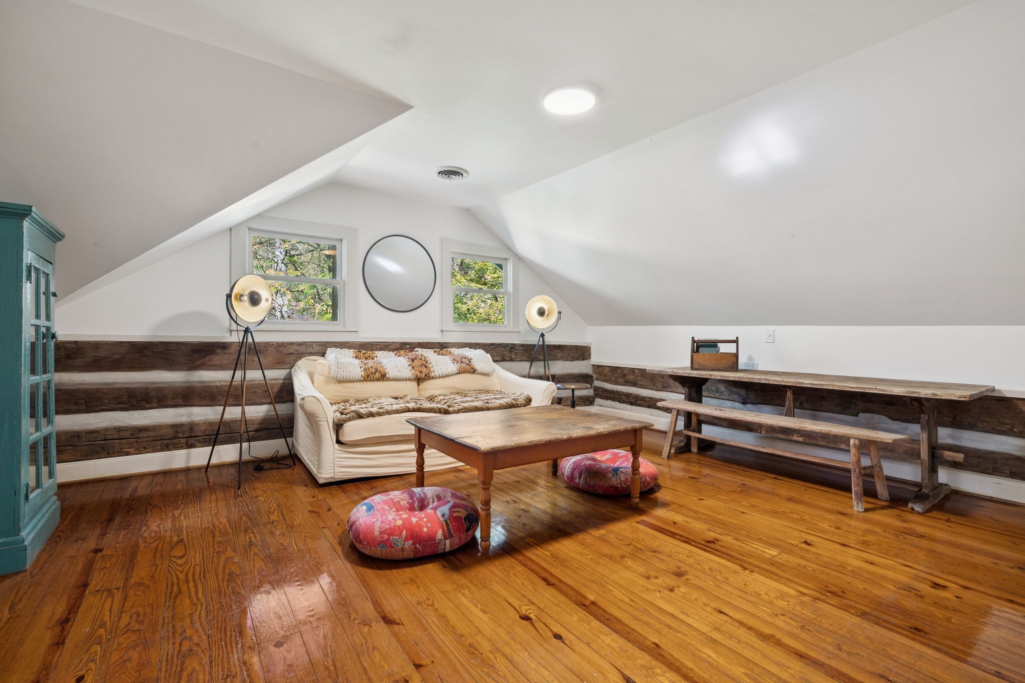 2060 Old Hillsboro Rd