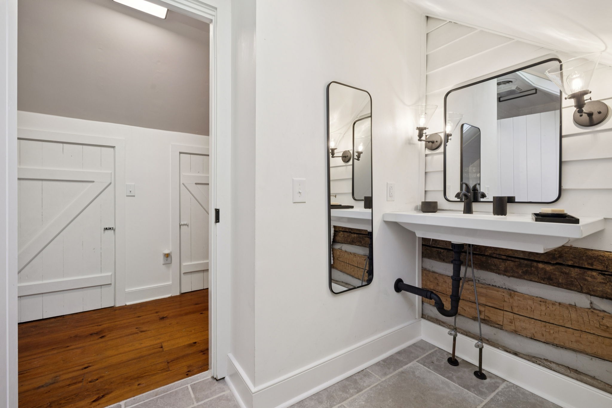 2060 Old Hillsboro Rd