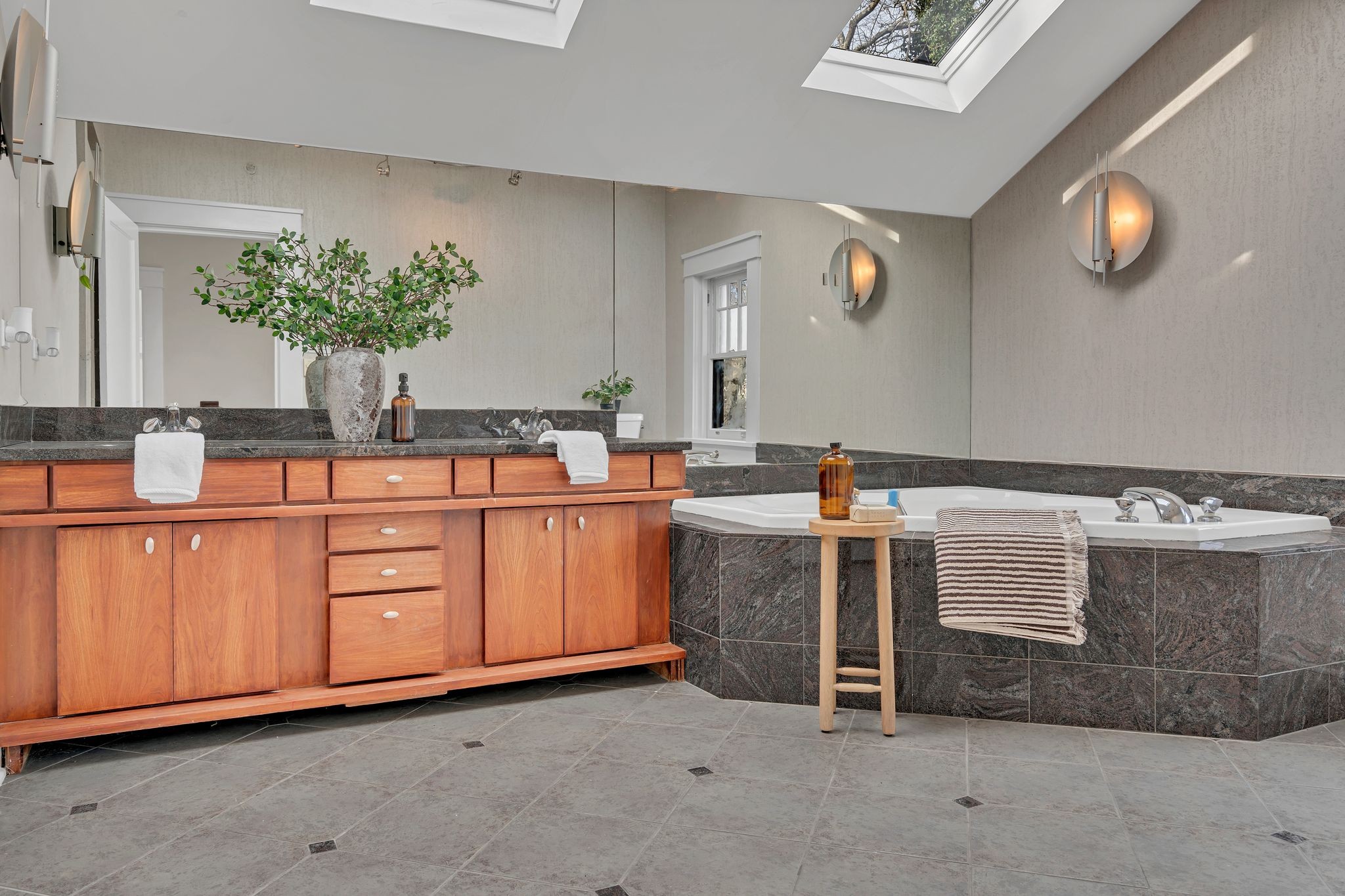 339 Chesterfield Ave