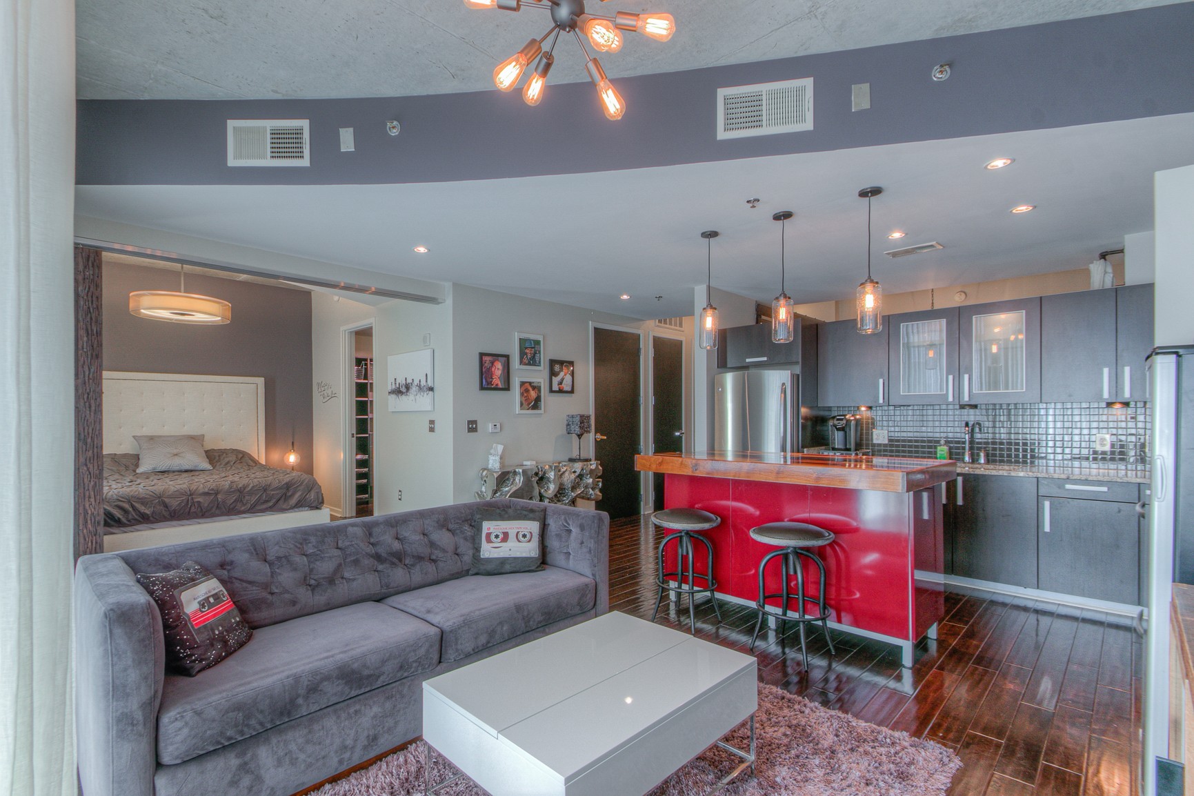 600 12th Ave, S Unit: 2106