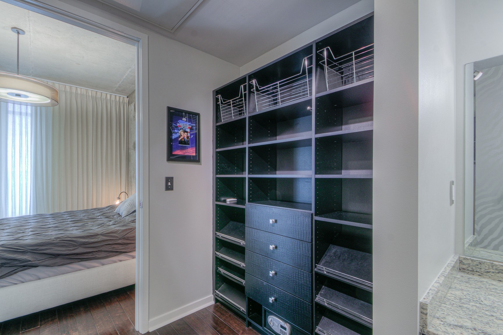 600 12th Ave, S Unit: 2106