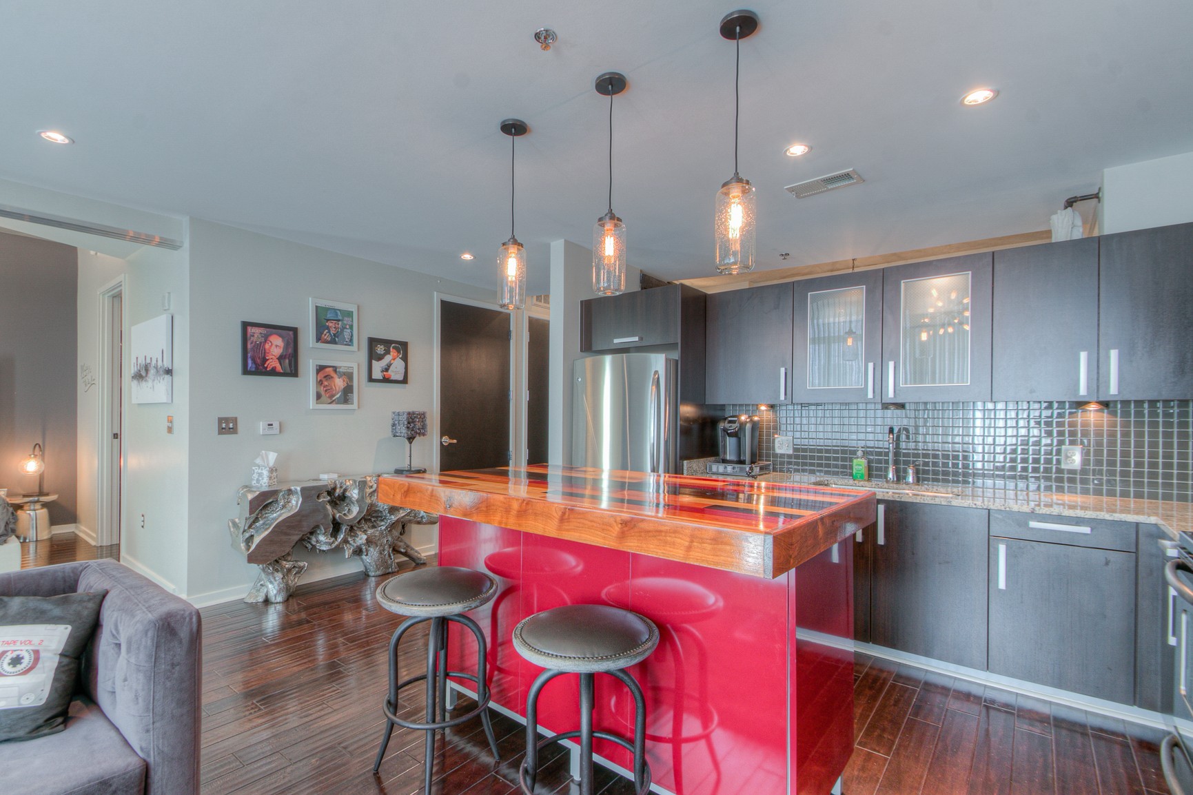 600 12th Ave, S Unit: 2106