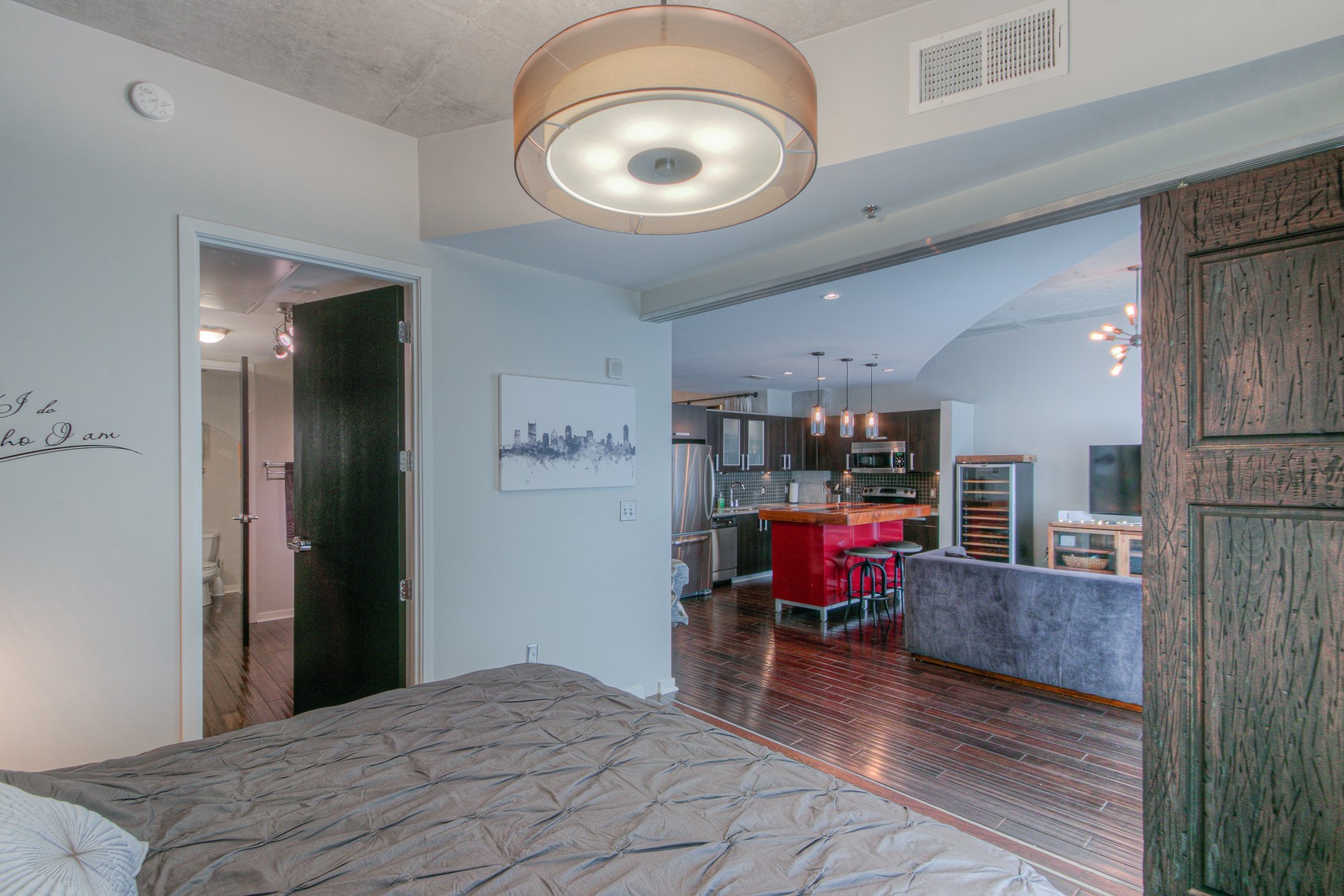 600 12th Ave, S Unit: 2106