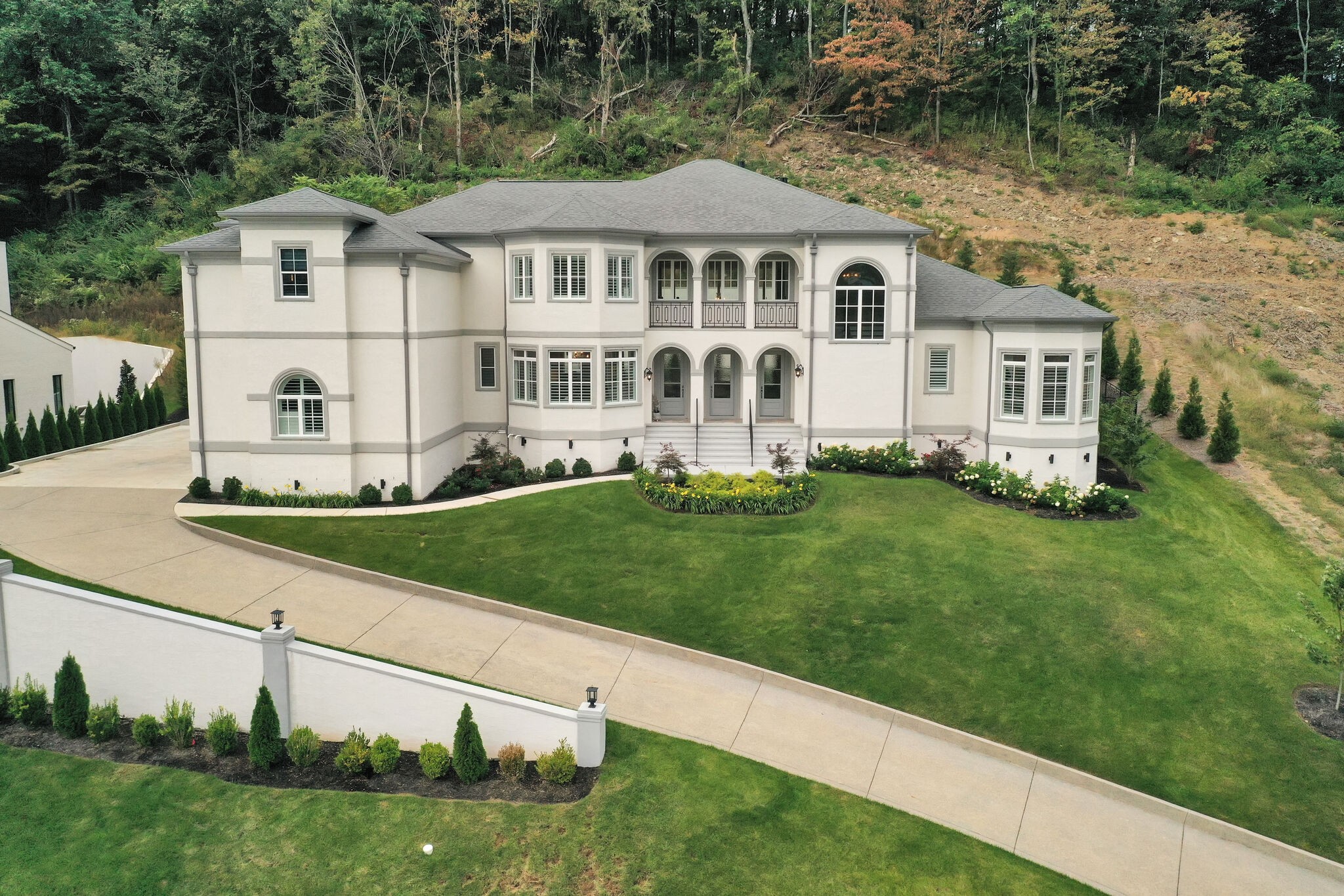 1065 Stockett Dr