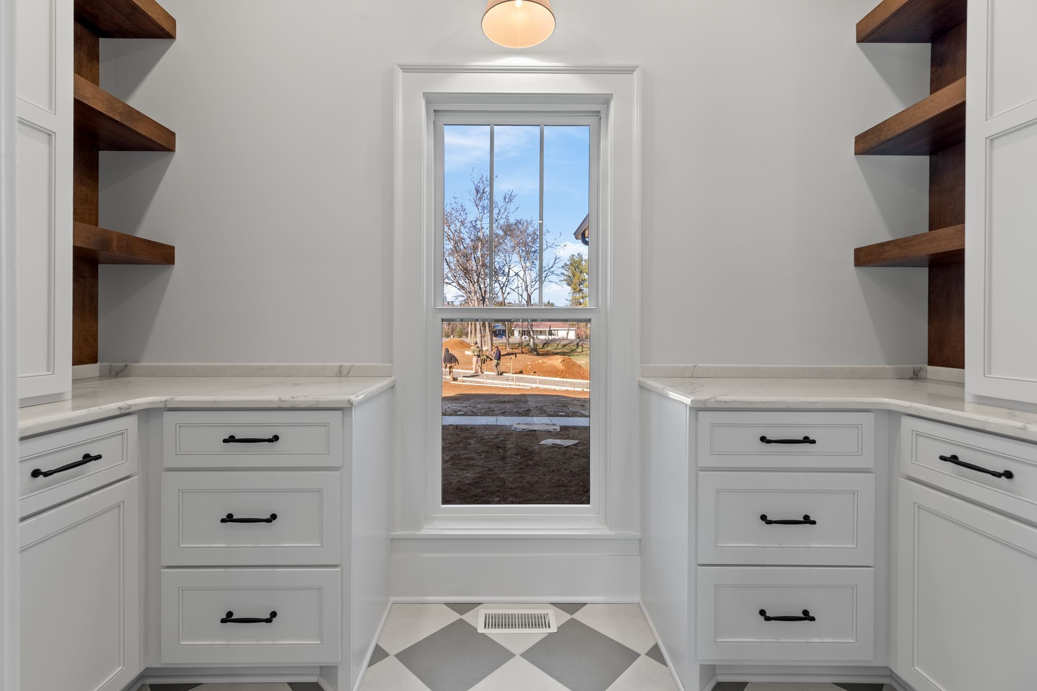 5024 Halls Hill Pike